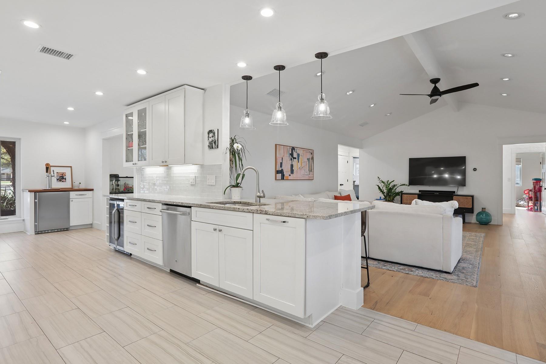 8610 MESA Dr, Austin, TX 78759