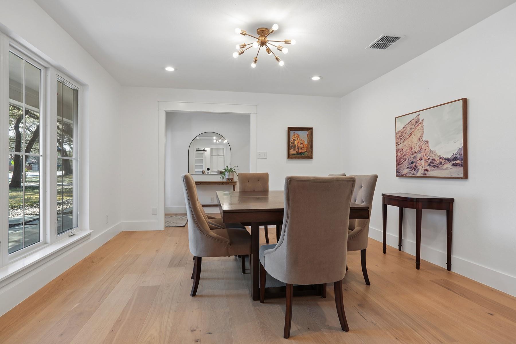 8610 MESA Dr, Austin, TX 78759