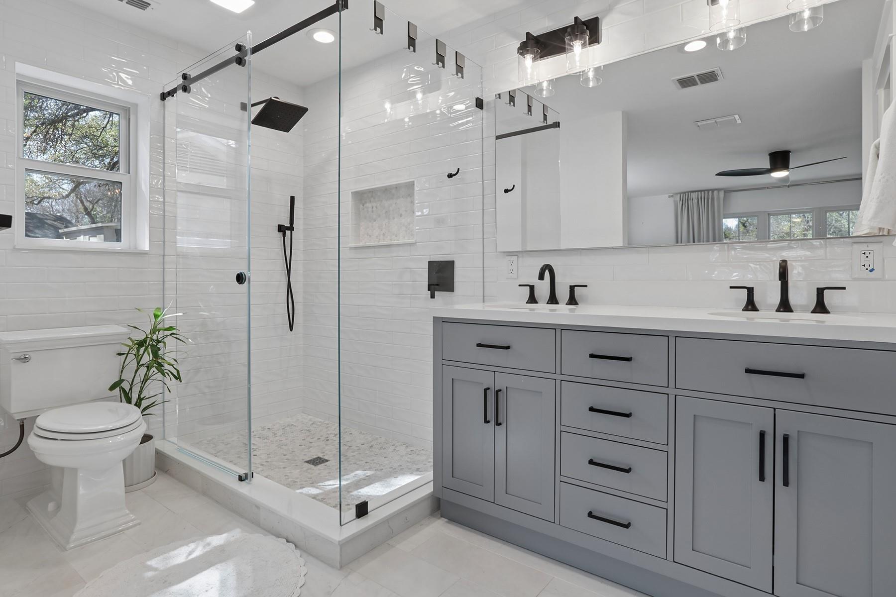 8610 MESA Dr, Austin, TX 78759