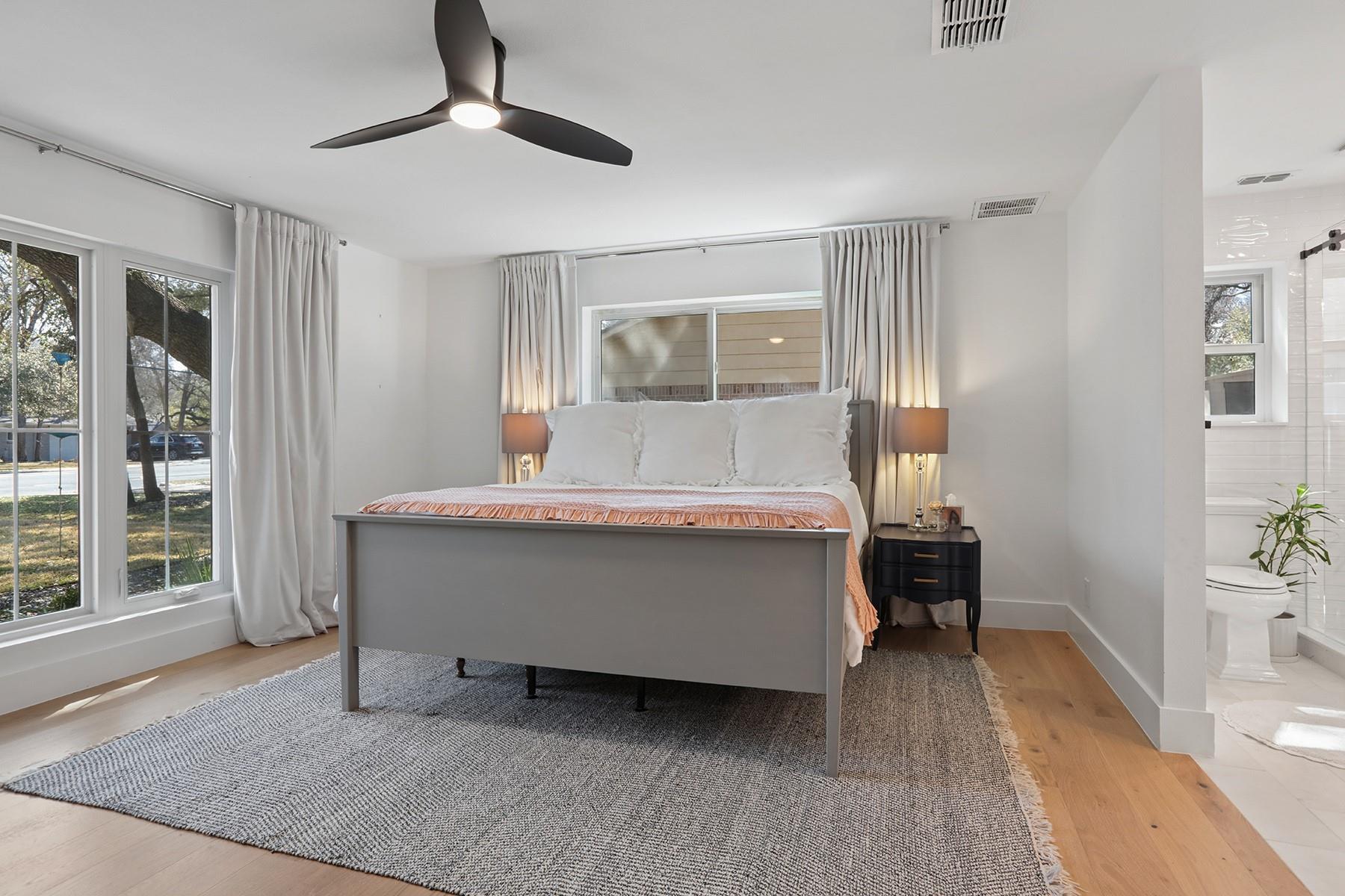 8610 MESA Dr, Austin, TX 78759