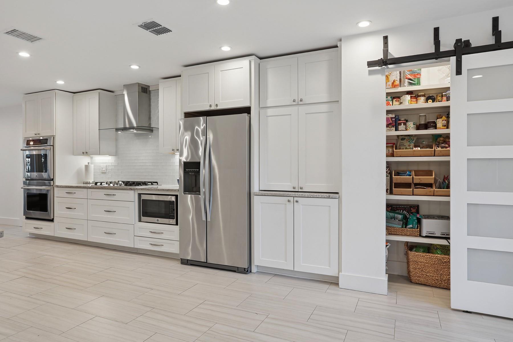 8610 MESA Dr, Austin, TX 78759