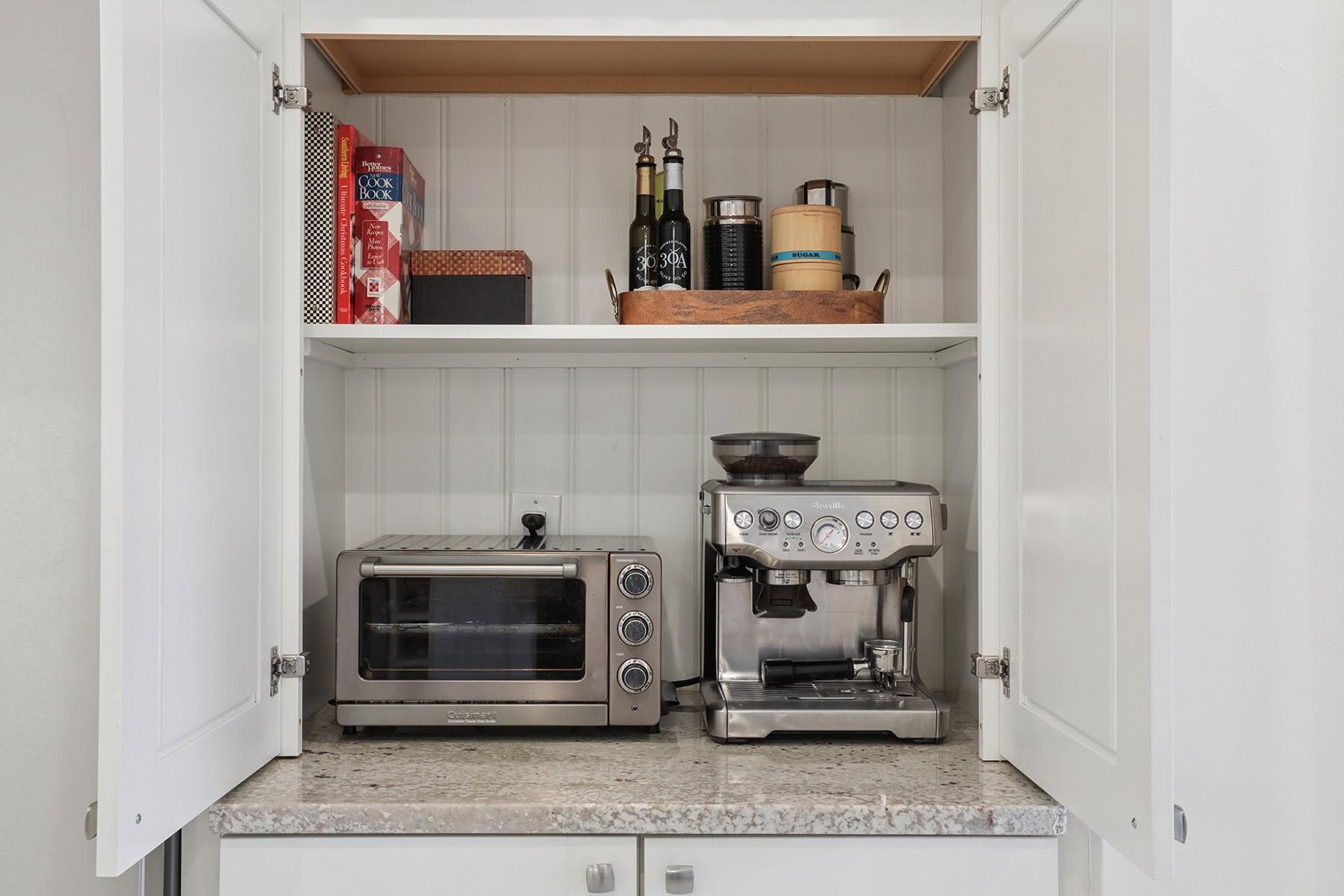 8610 MESA Dr, Austin, TX 78759