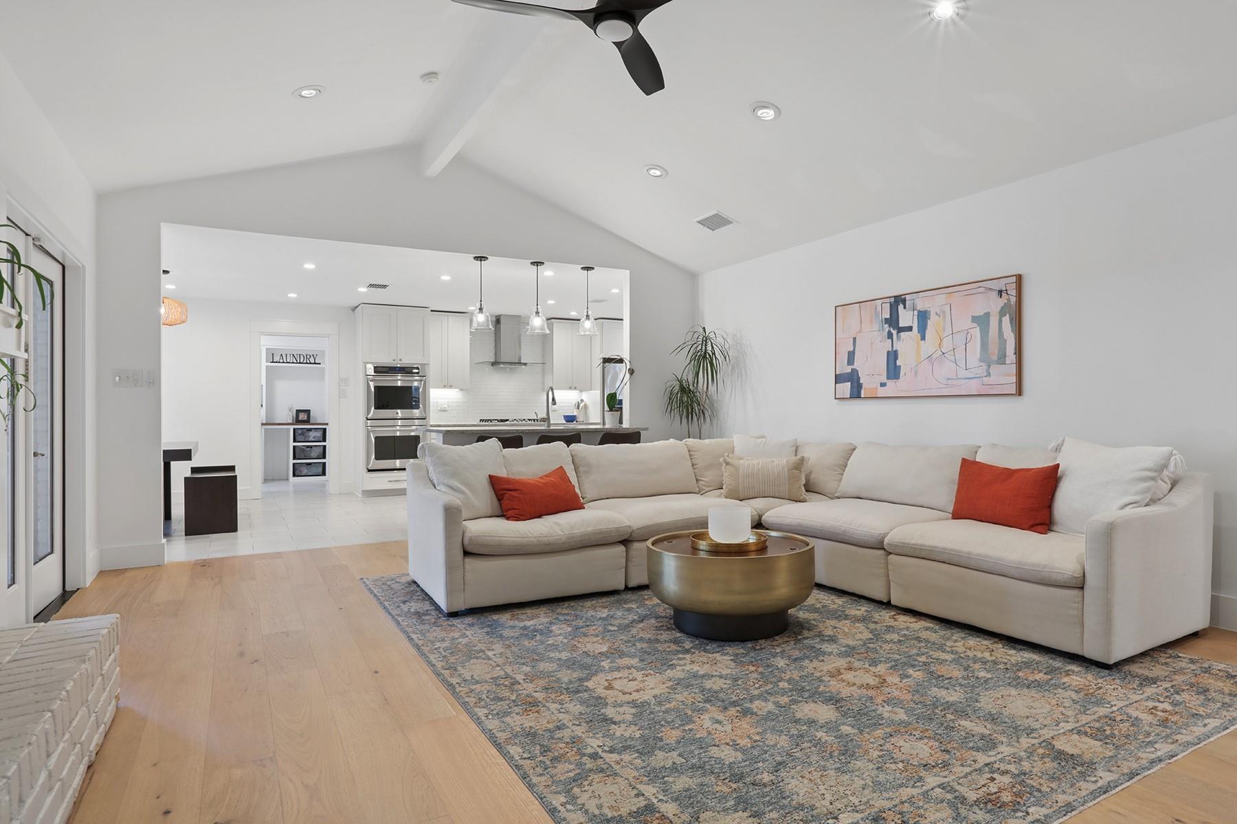 8610 MESA Dr, Austin, TX 78759