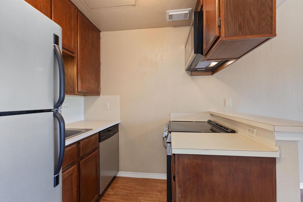 601 Nelray Blvd # 17, Austin, TX 78751