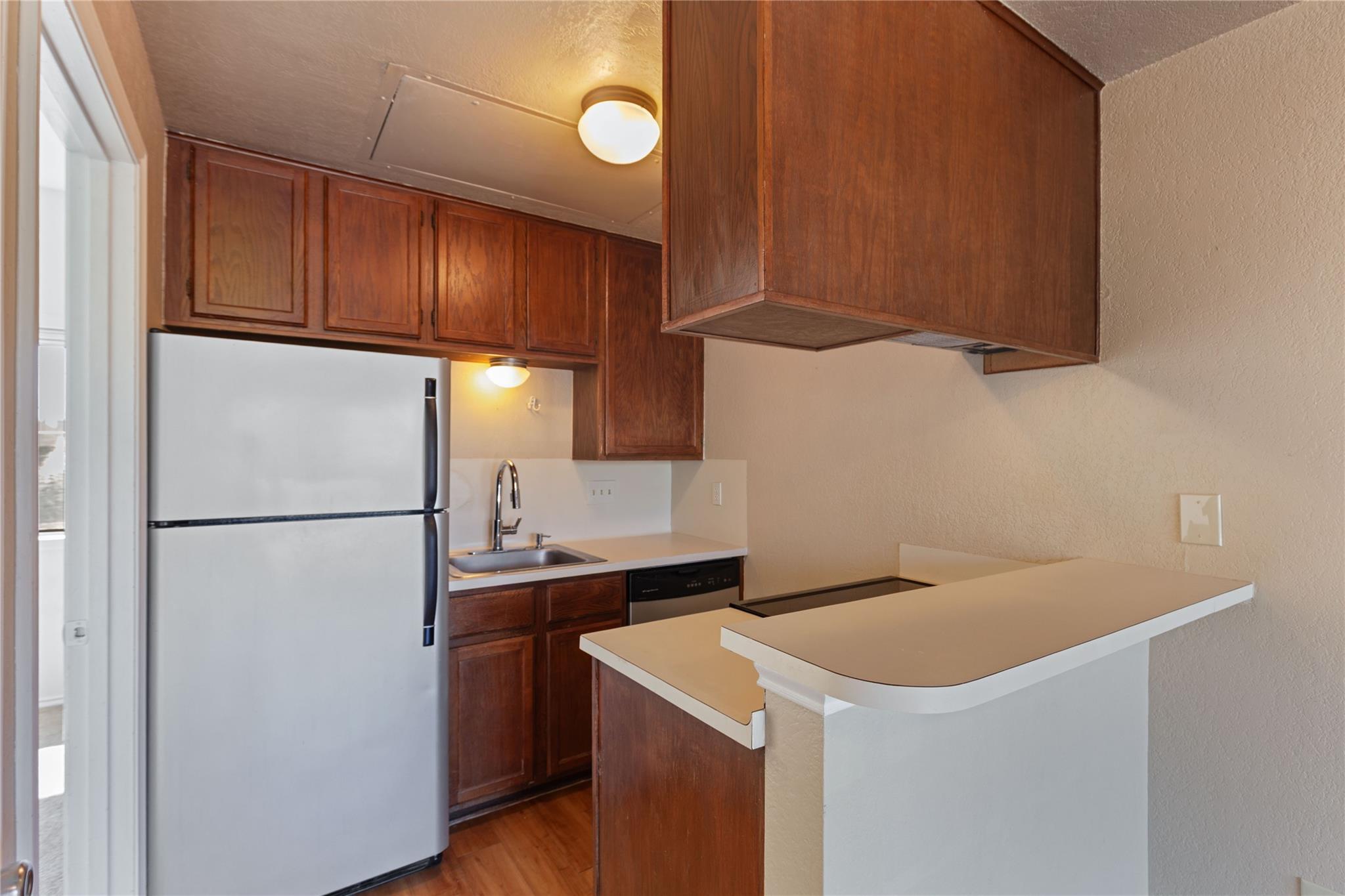 601 Nelray Blvd # 17, Austin, TX 78751