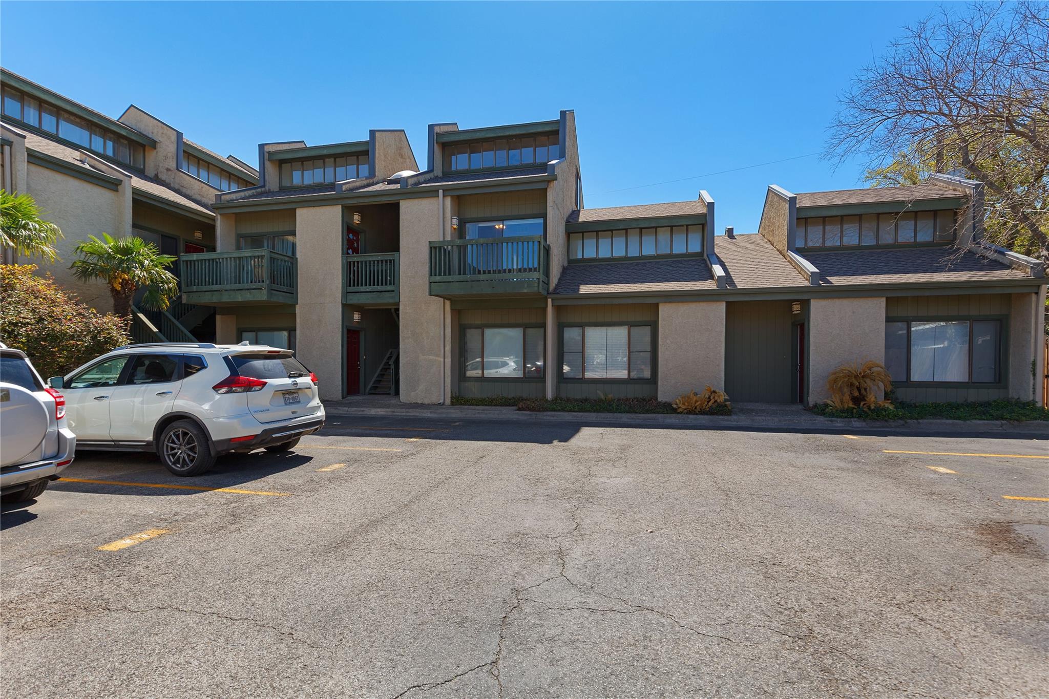 601 Nelray Blvd # 17, Austin, TX 78751