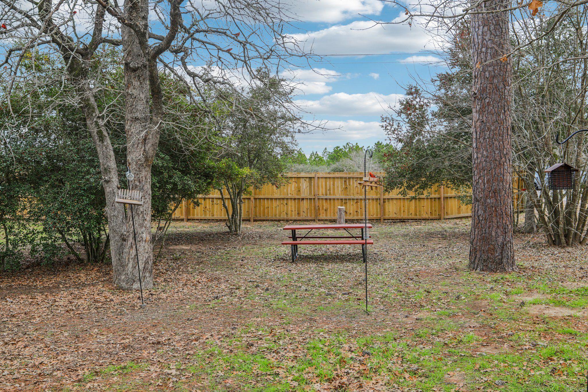 198 W Kelley Rd, Bastrop, TX 78602