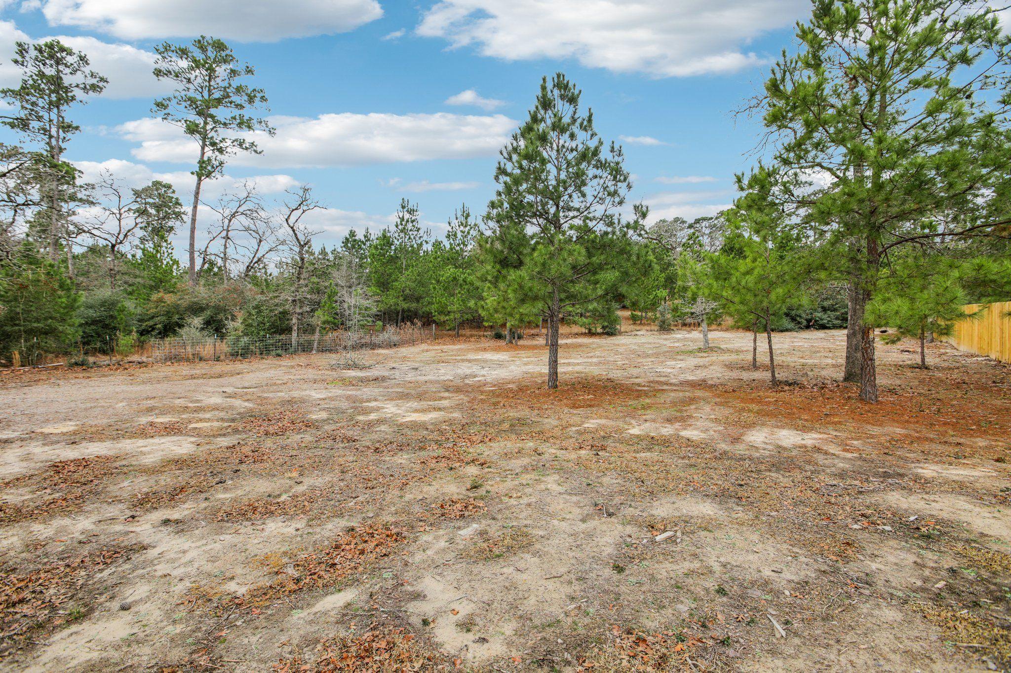 198 W Kelley Rd, Bastrop, TX 78602