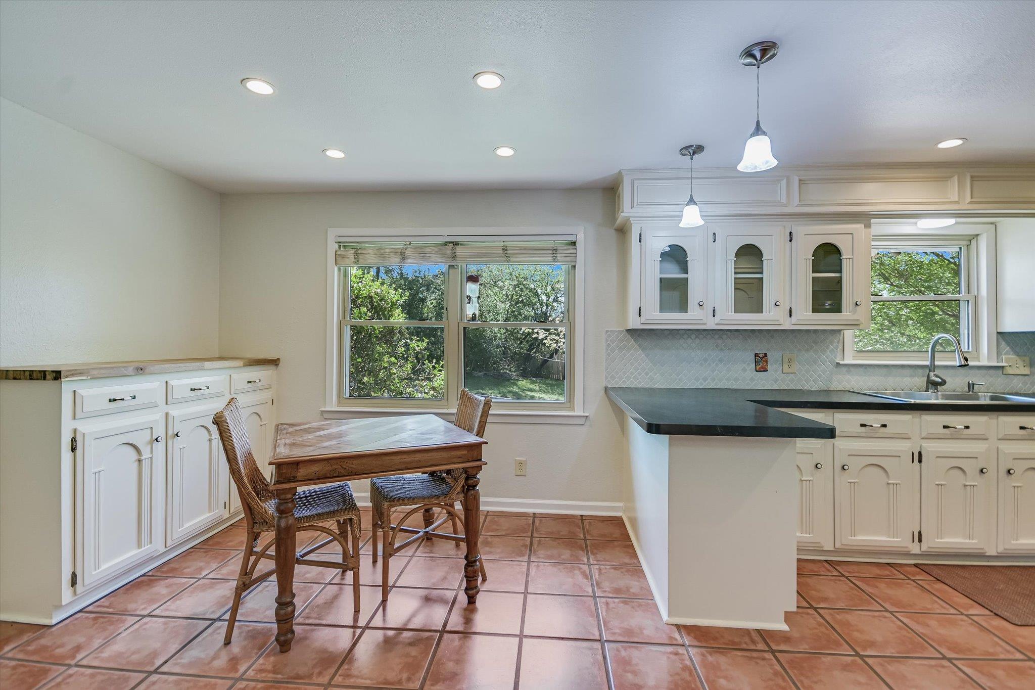 7901 Havenwood Dr, Austin, TX 78759