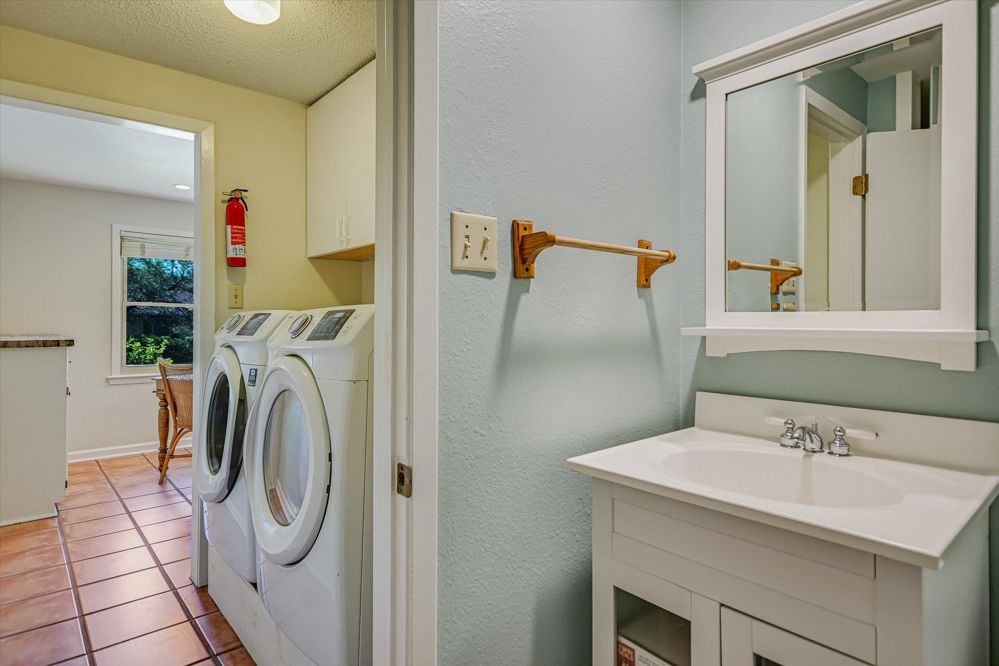 7901 Havenwood Dr, Austin, TX 78759