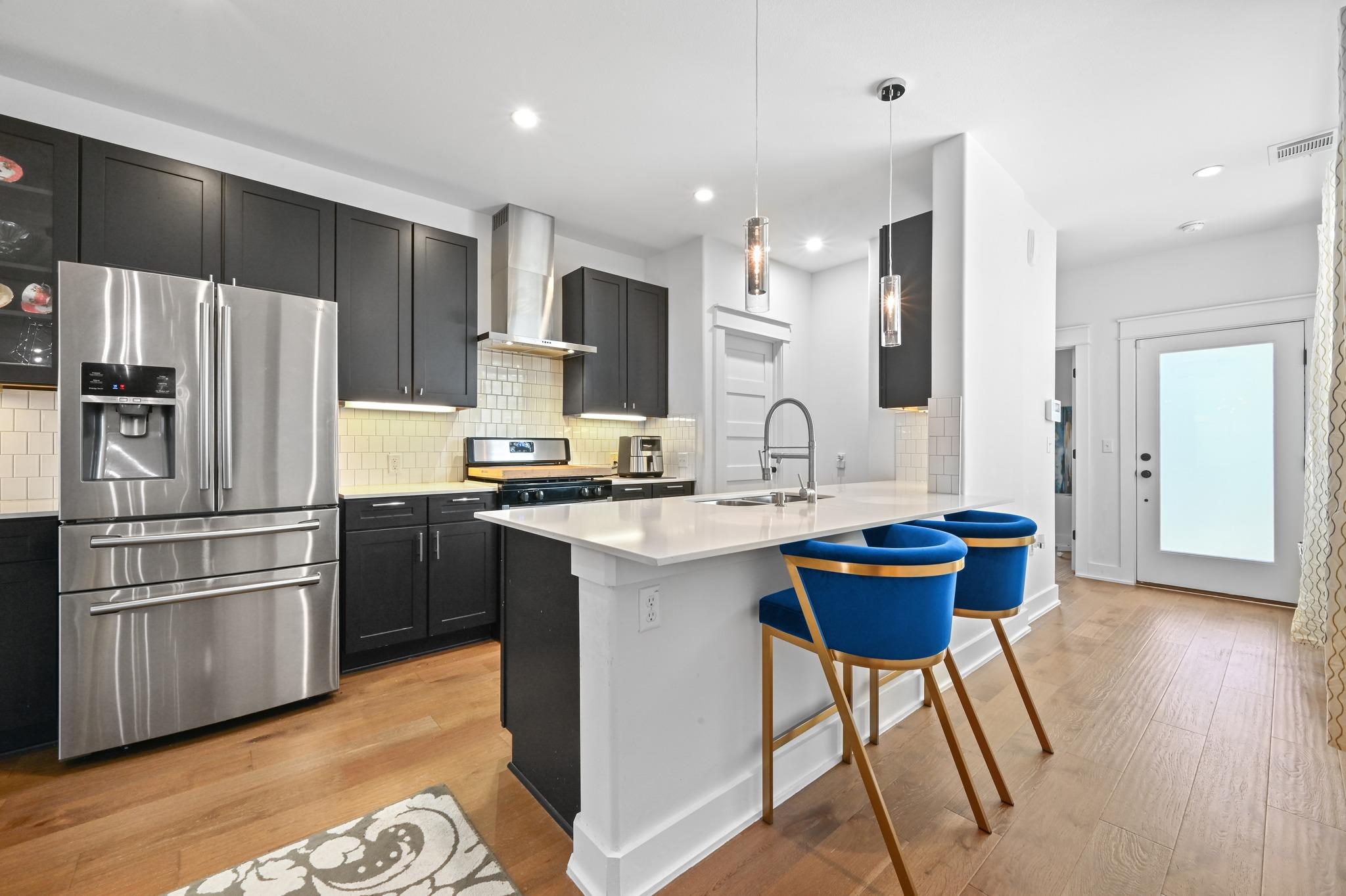 1405 Casey St # B, Austin, TX 78745