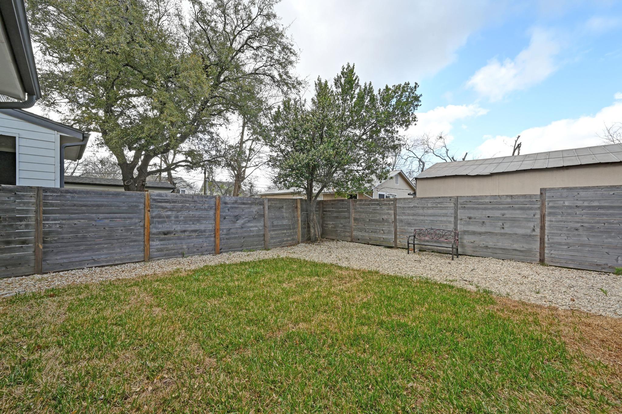 1405 Casey St # B, Austin, TX 78745