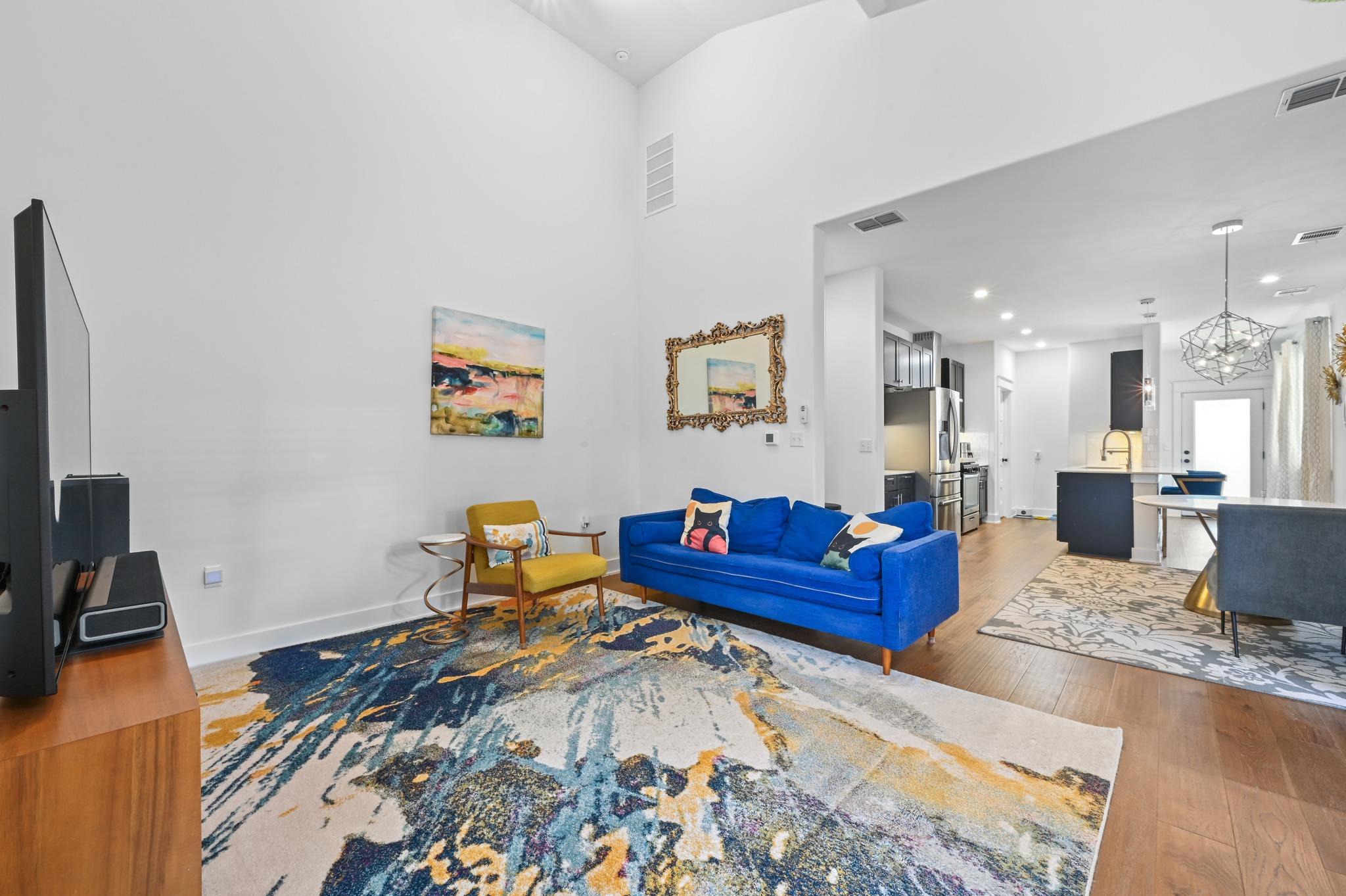 1405 Casey St # B, Austin, TX 78745