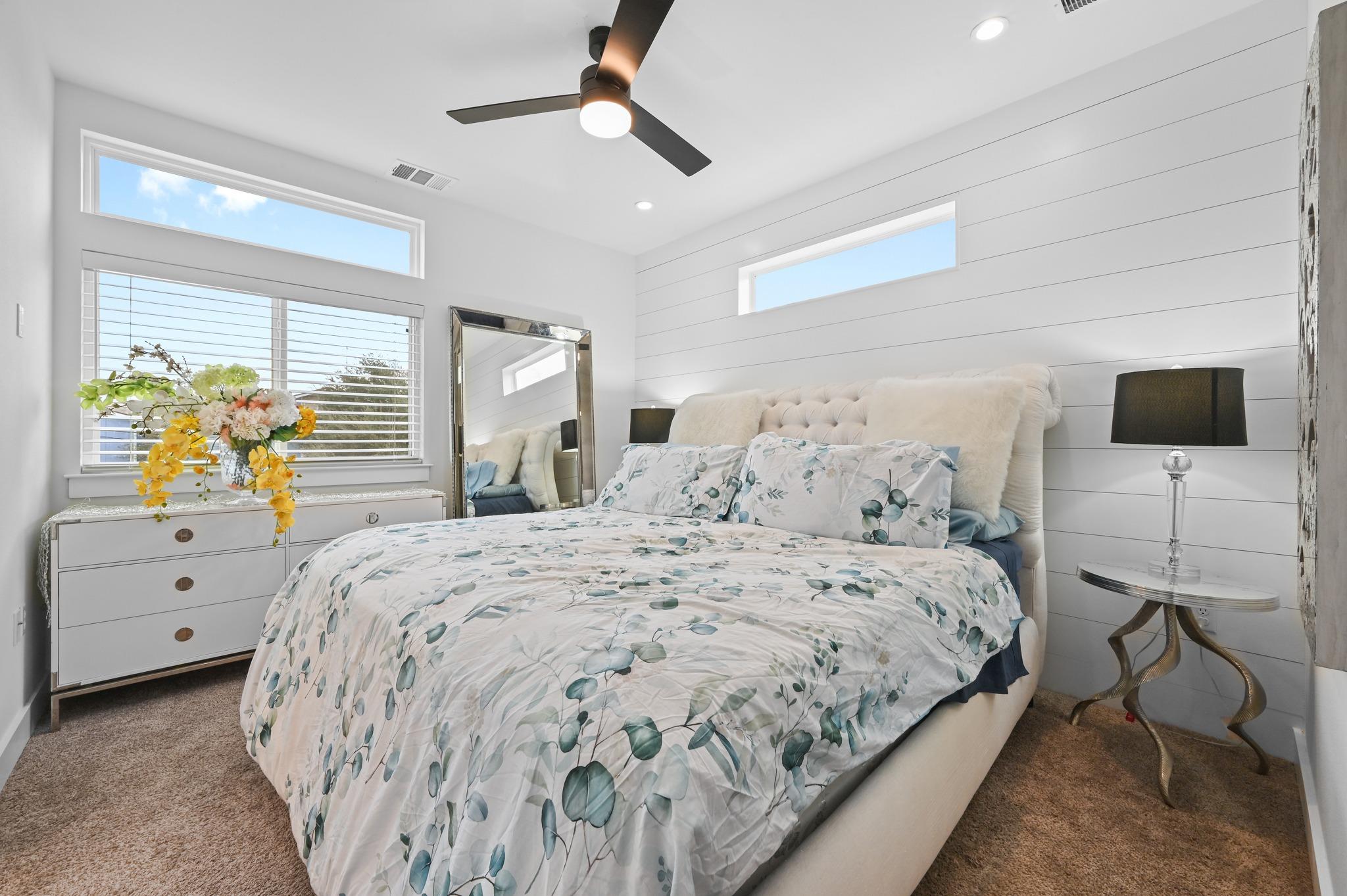 1405 Casey St # B, Austin, TX 78745