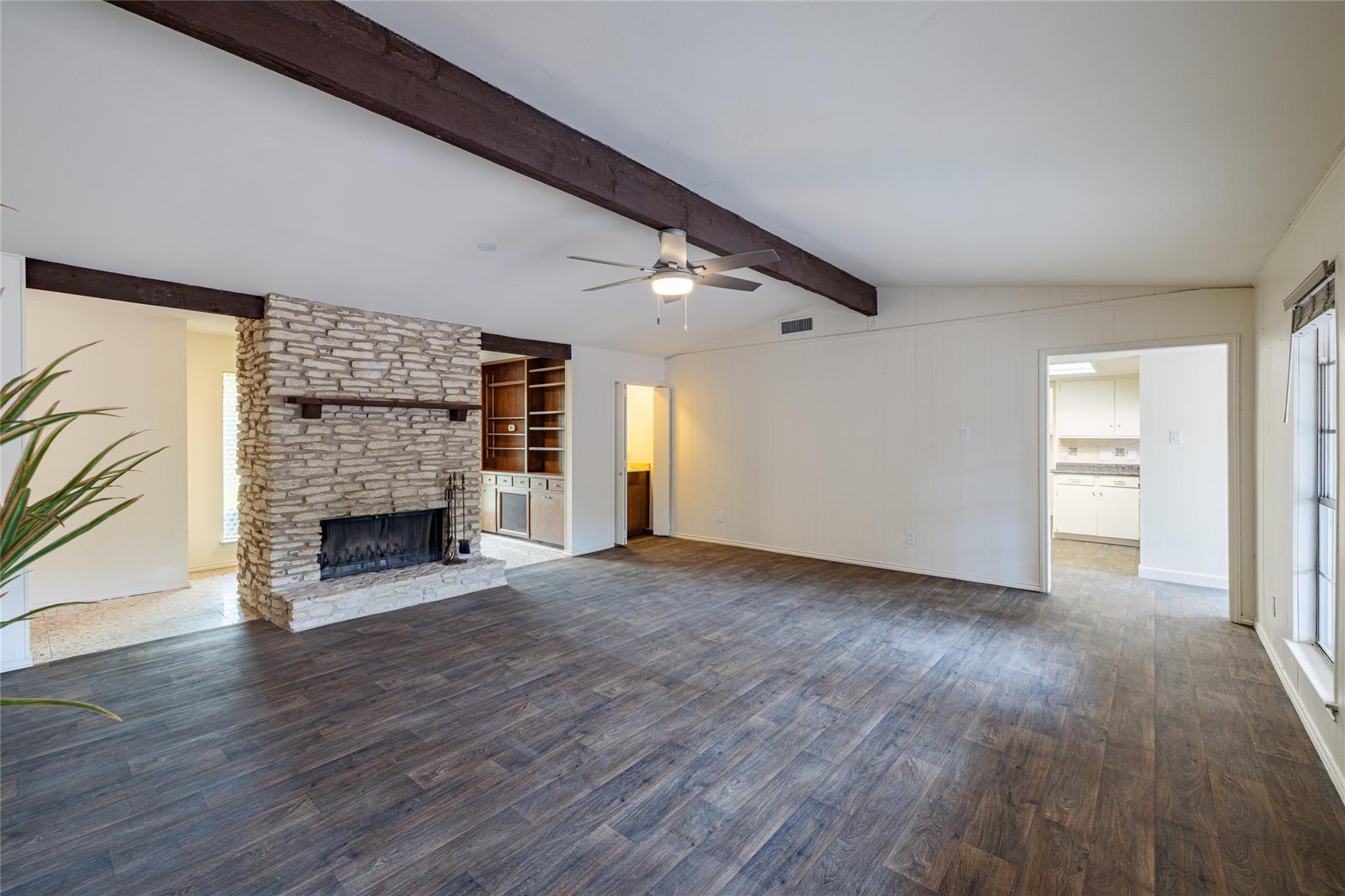 9848 Weir Loop Cir, Austin, TX 78736