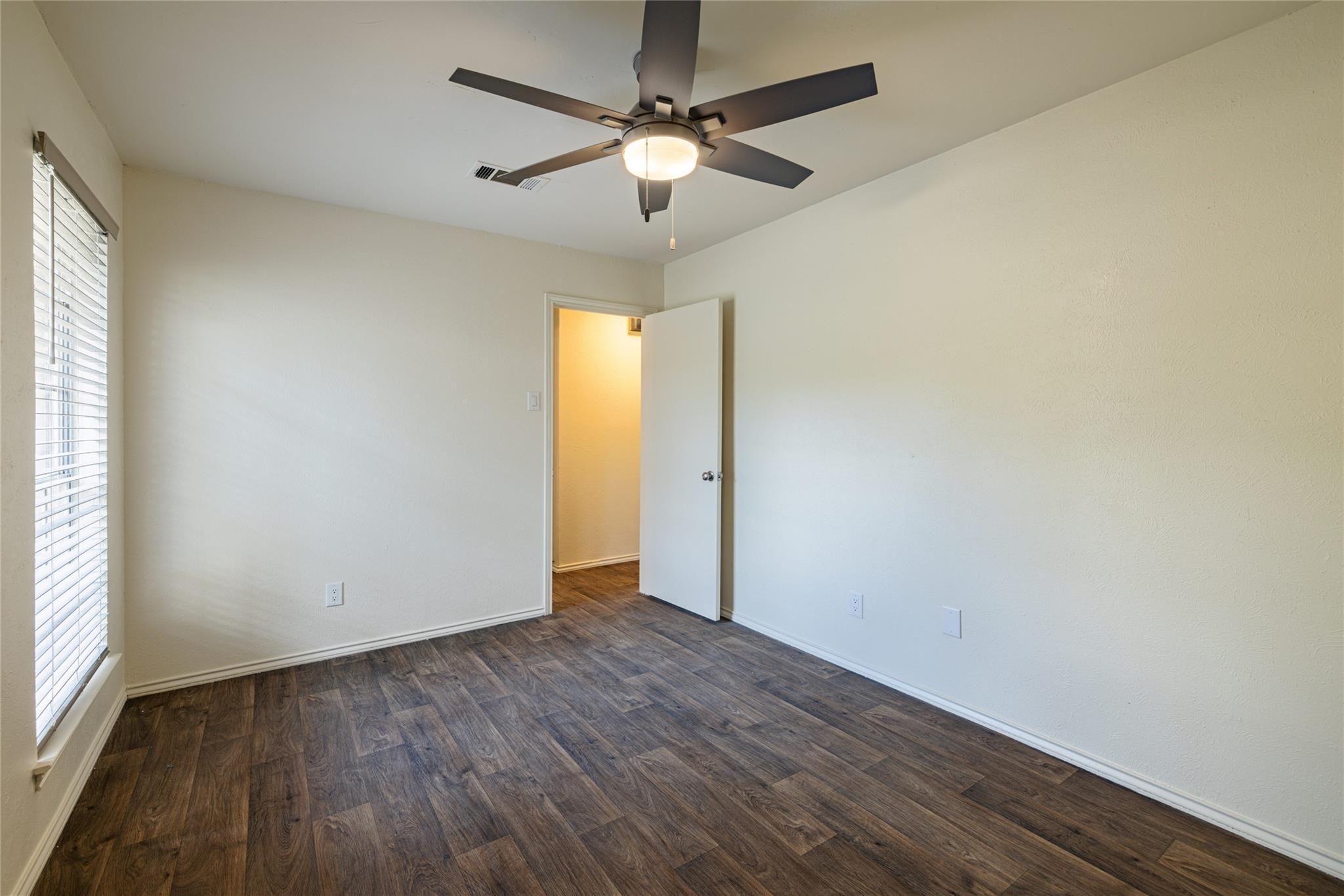 9848 Weir Loop Cir, Austin, TX 78736