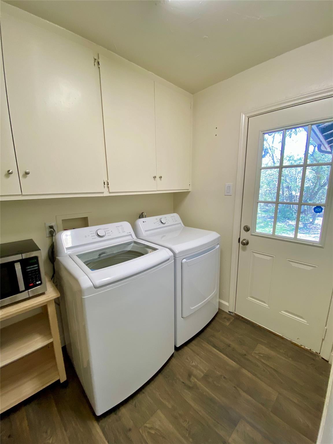 9848 Weir Loop Cir, Austin, TX 78736