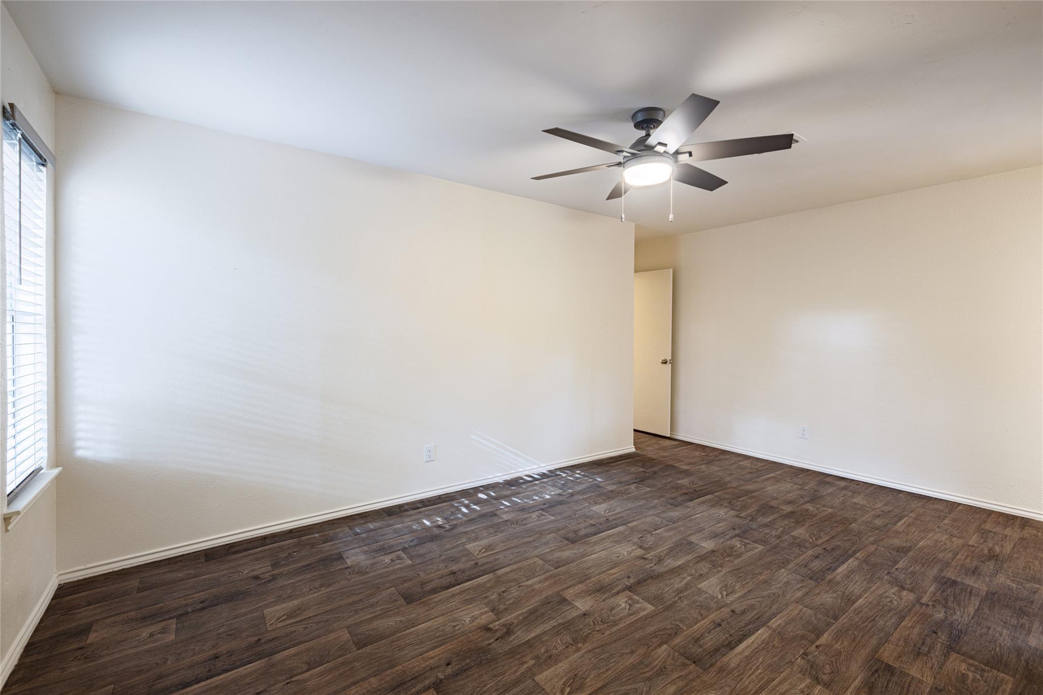 9848 Weir Loop Cir, Austin, TX 78736