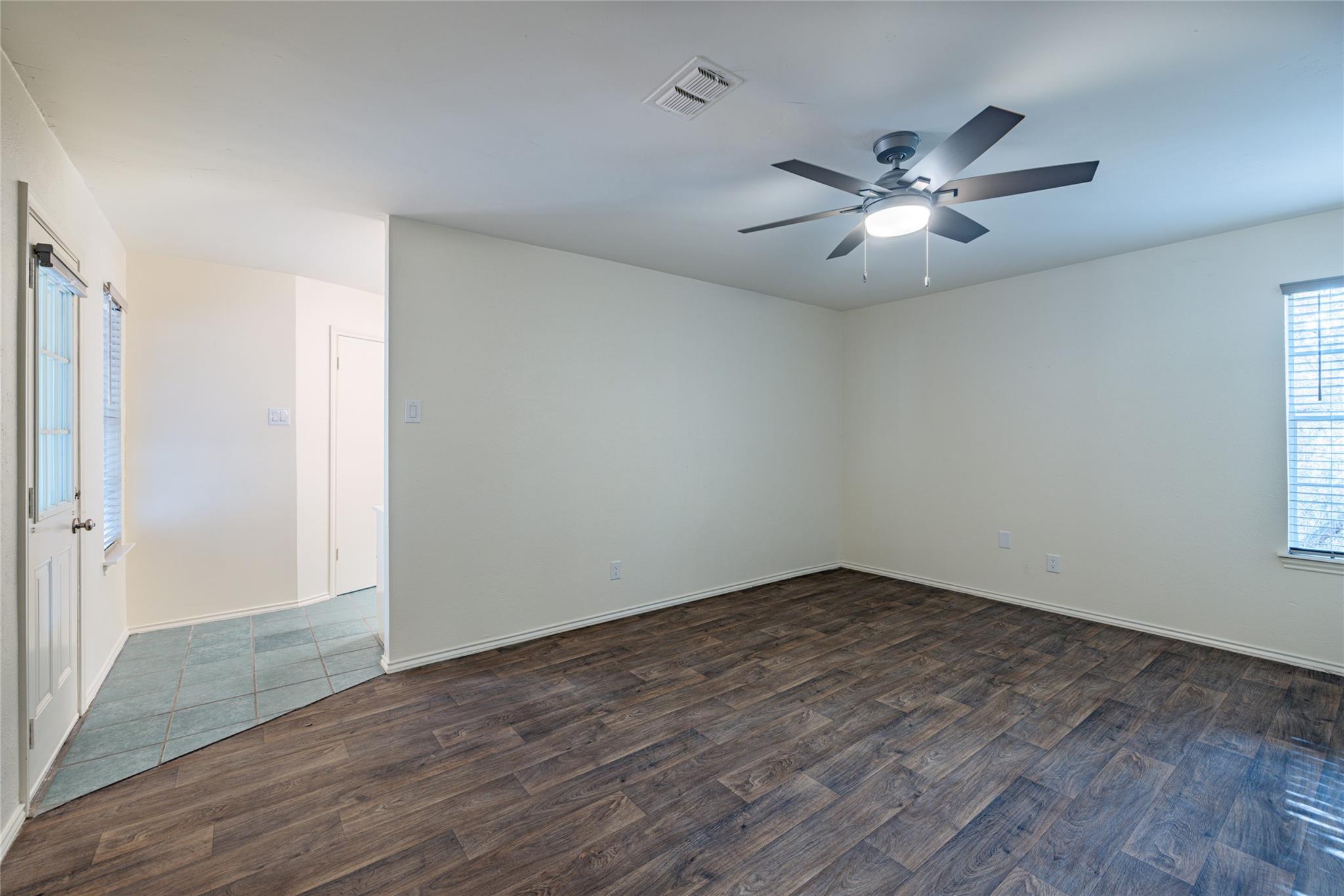 9848 Weir Loop Cir, Austin, TX 78736