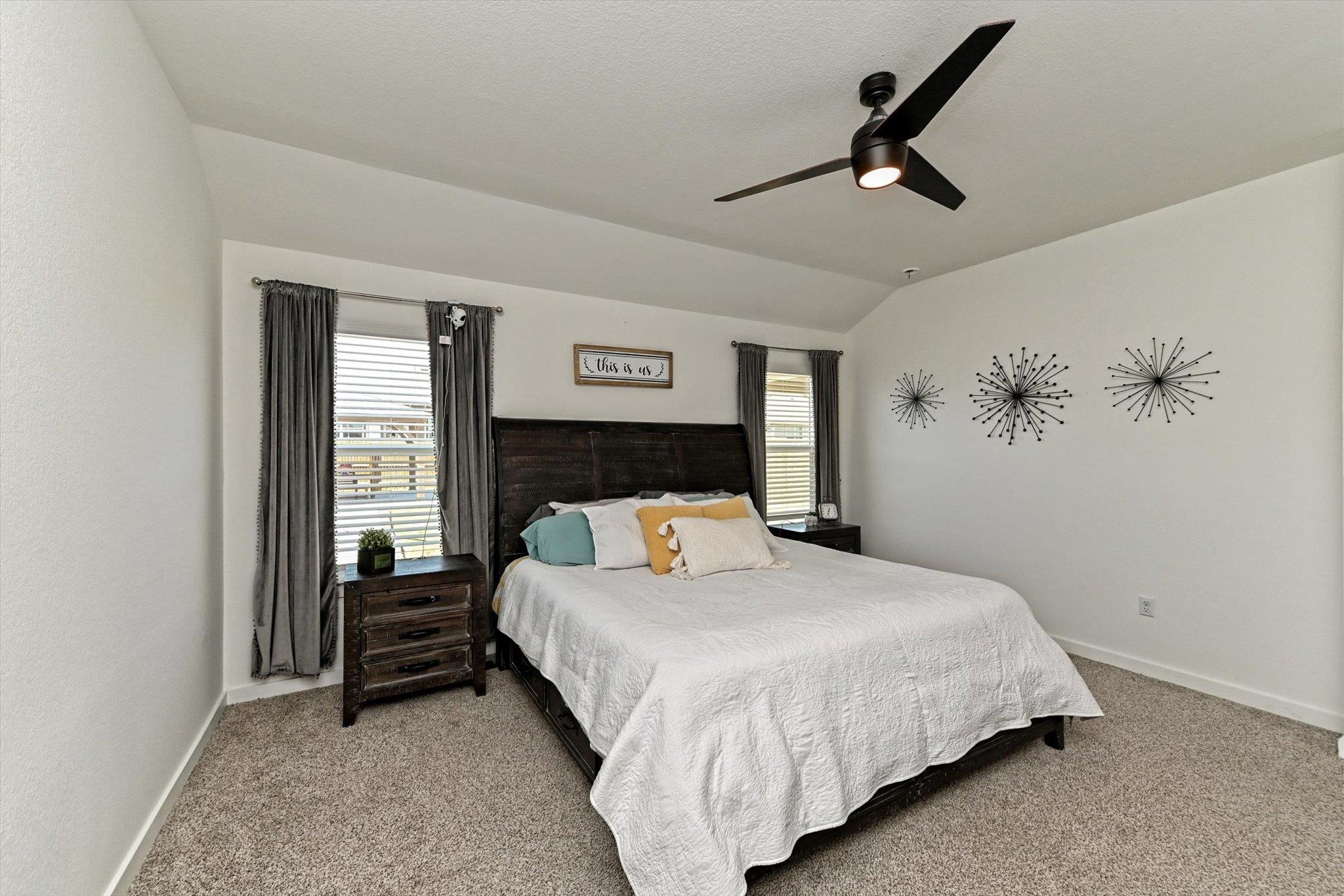 219 James River Dr, Hutto, TX 78634