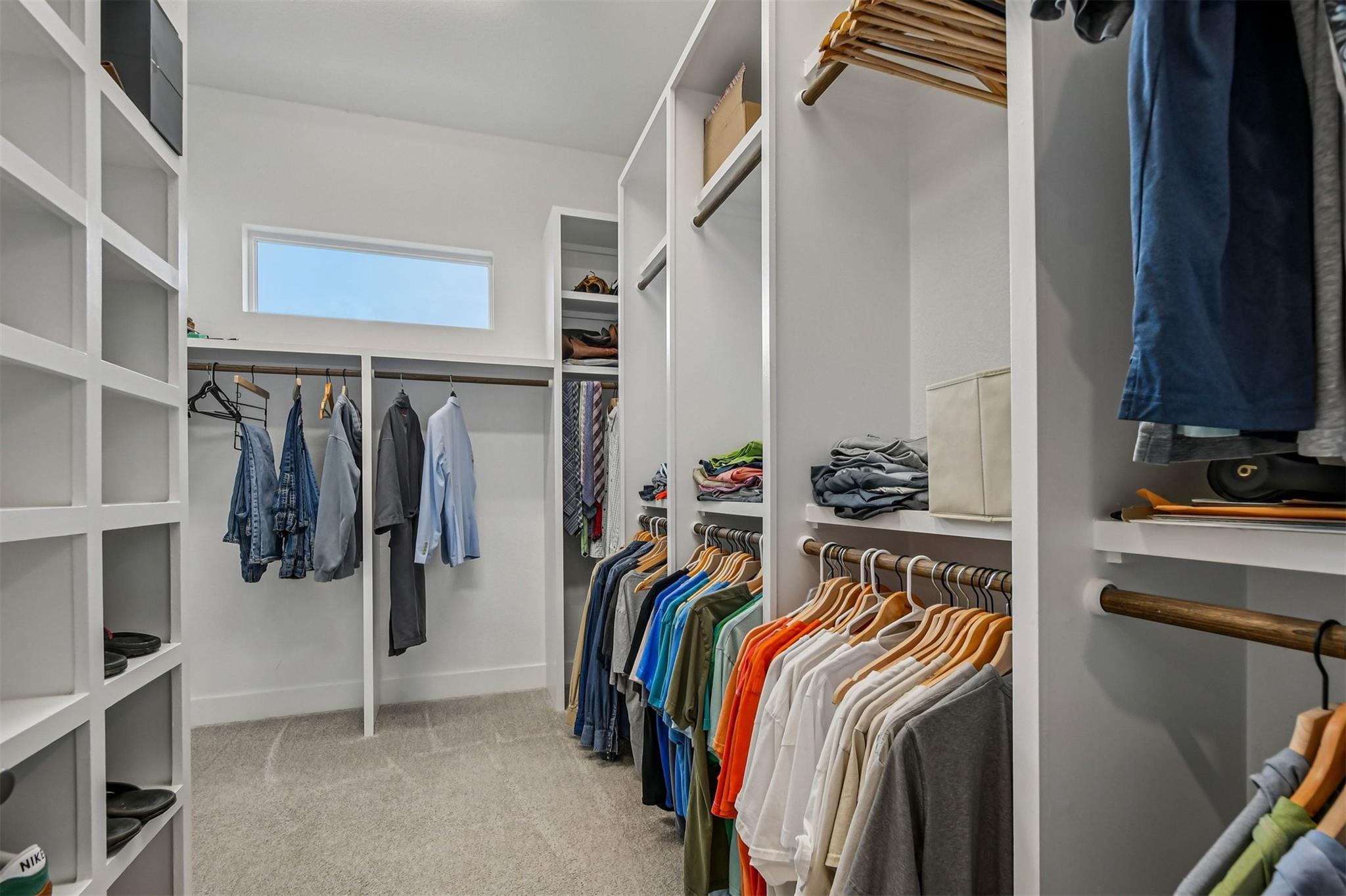 208 Great Lawn Bnd, Liberty Hill, TX 78642