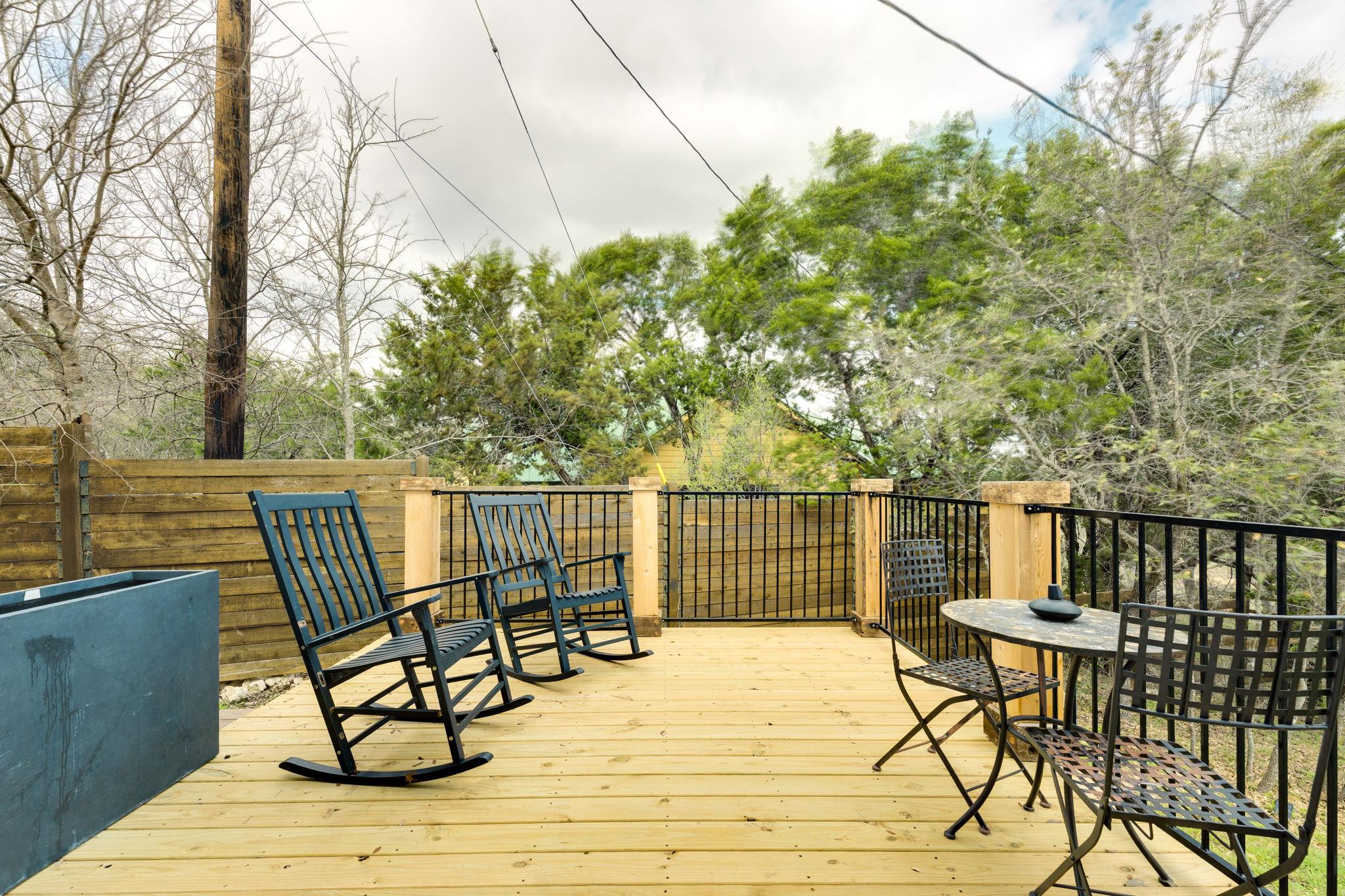 24236 Spur Trl, Spicewood, TX 78620