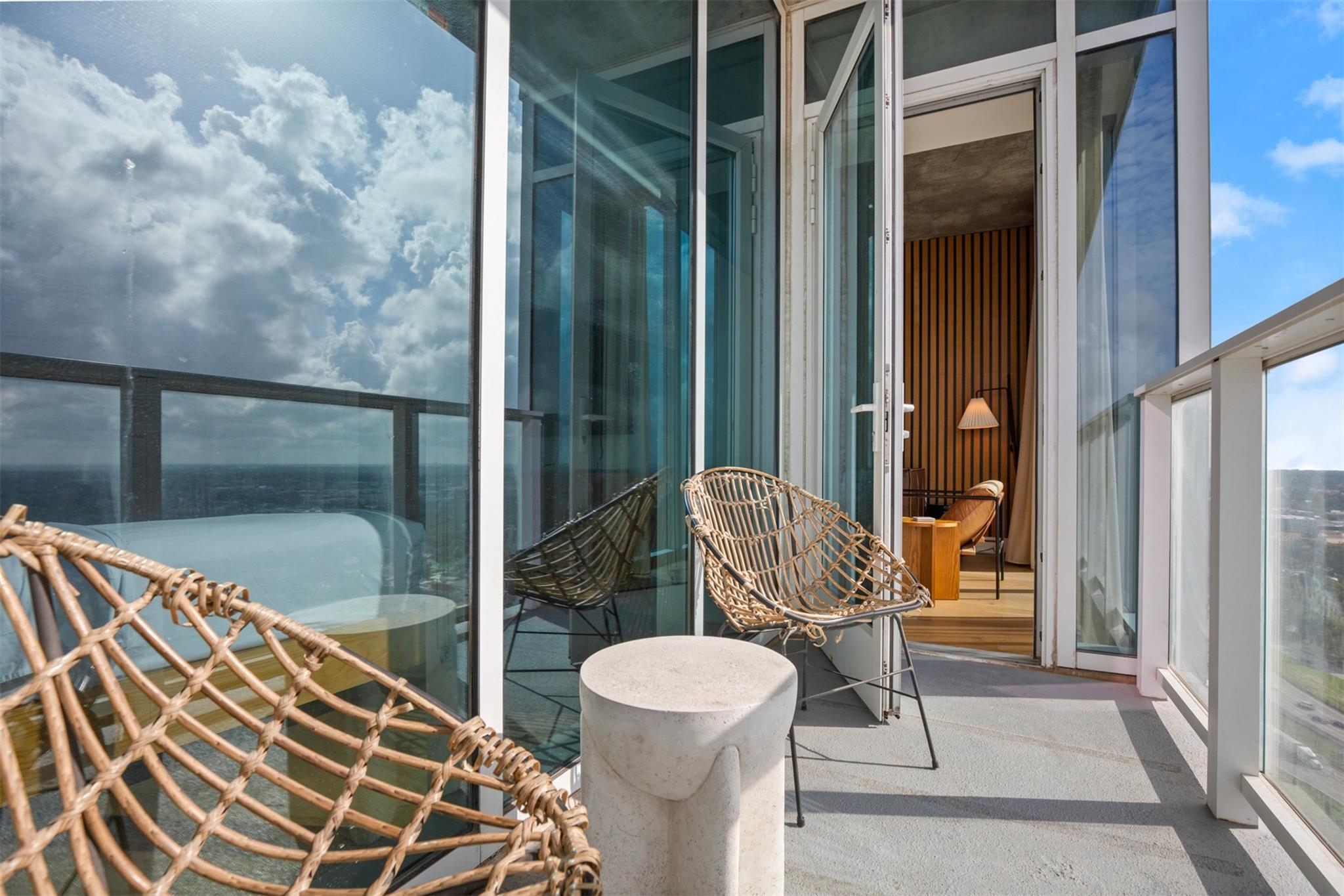 48 East Ave # 2807, Austin, TX 78701