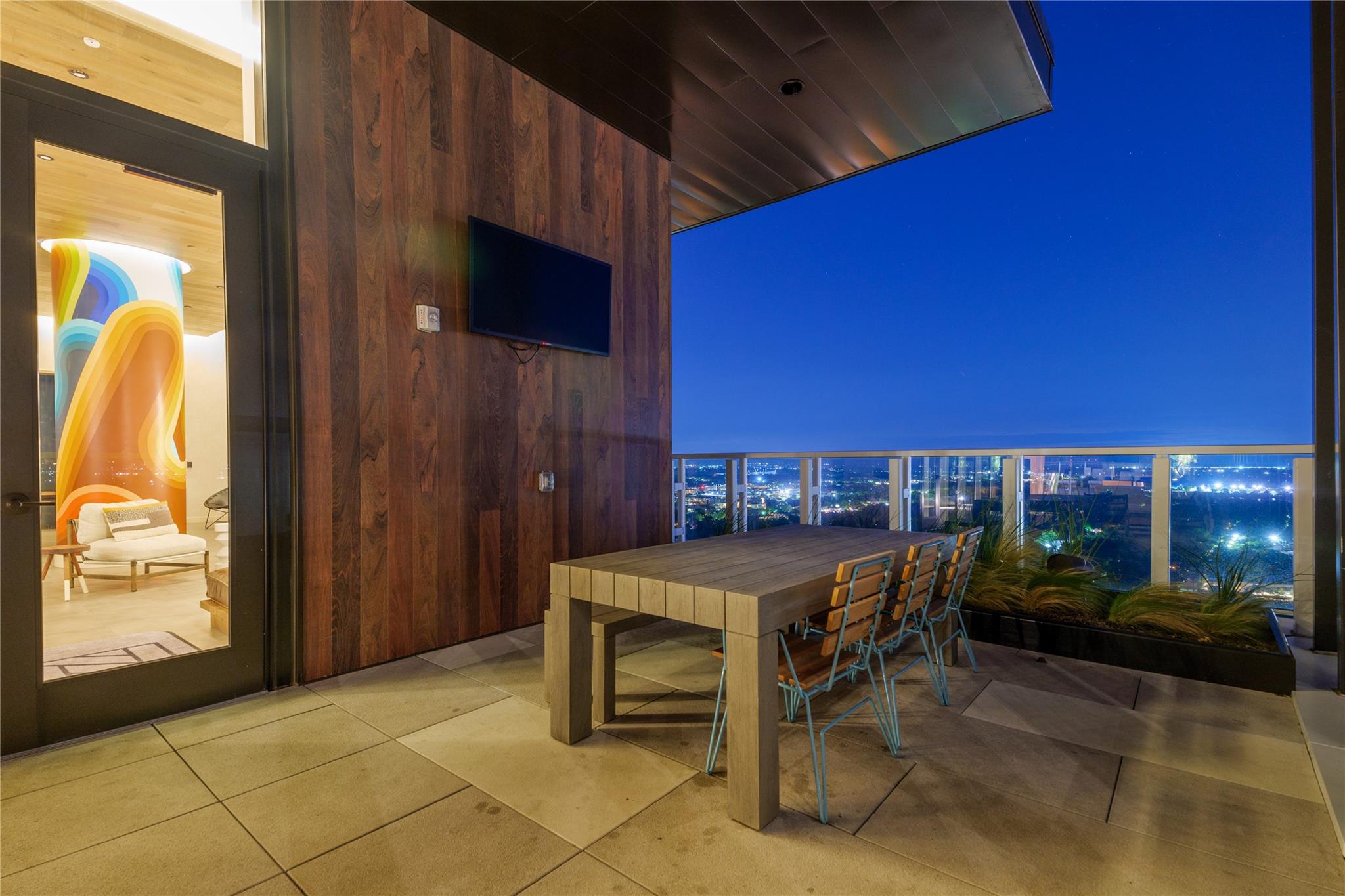 48 East Ave # 2807, Austin, TX 78701