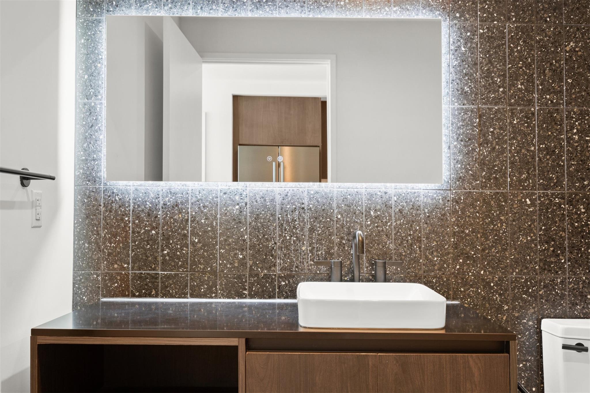 48 East Ave # 2807, Austin, TX 78701