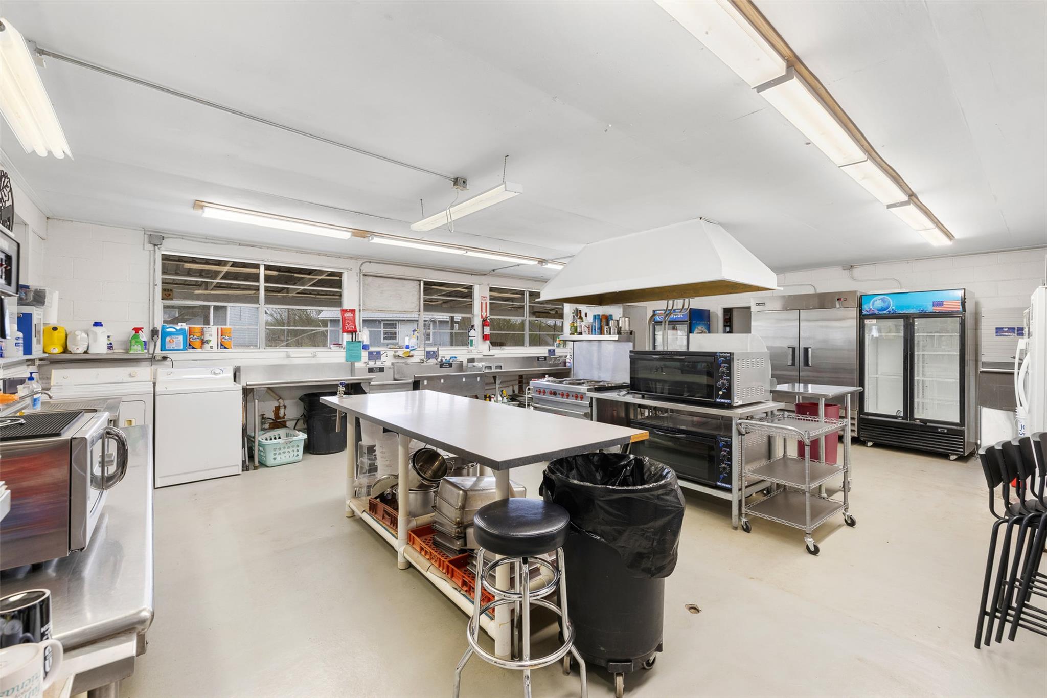 1115 County Road 307, Alleyton, TX 78935