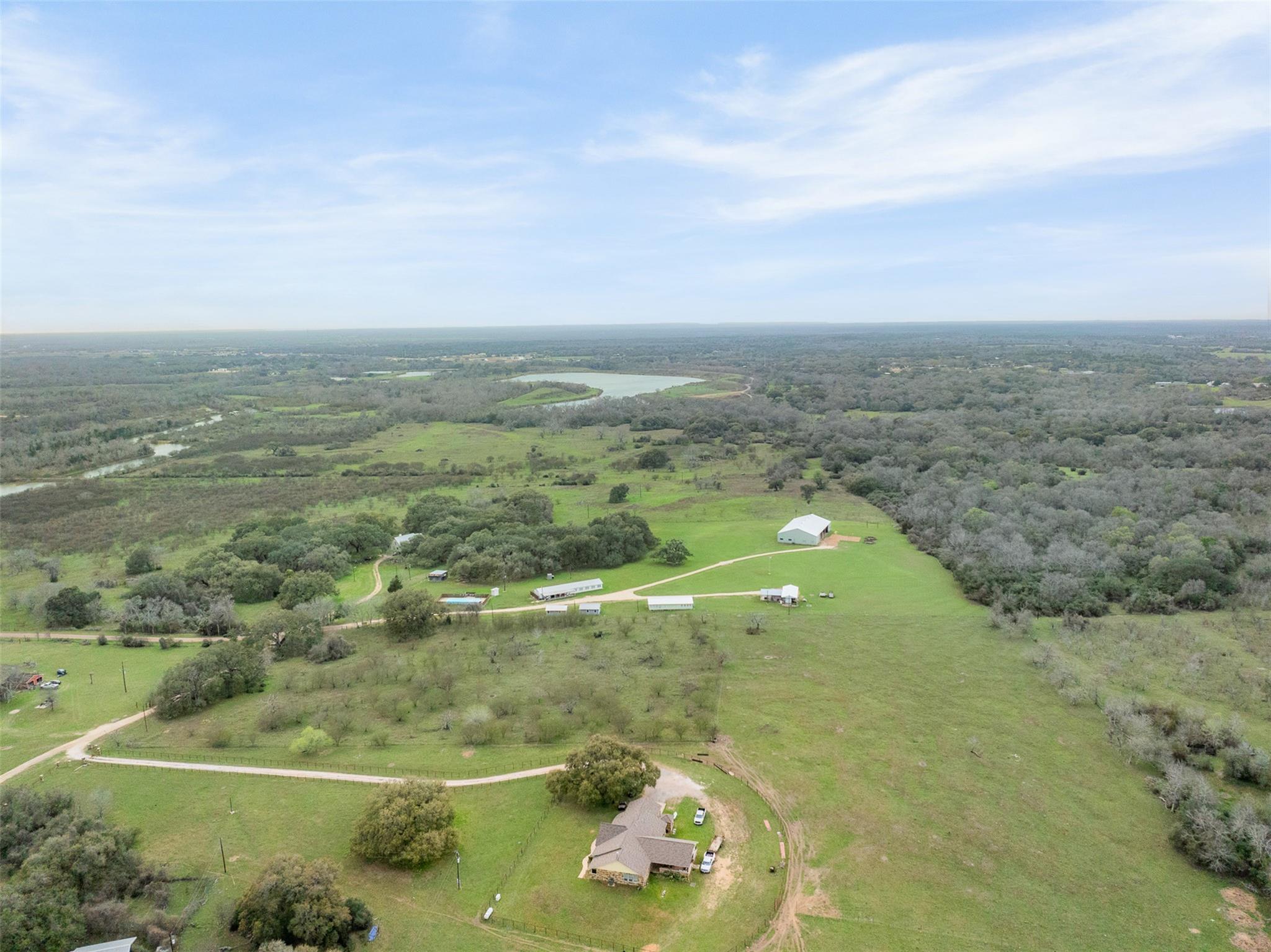 1115 County Road 307, Alleyton, TX 78935