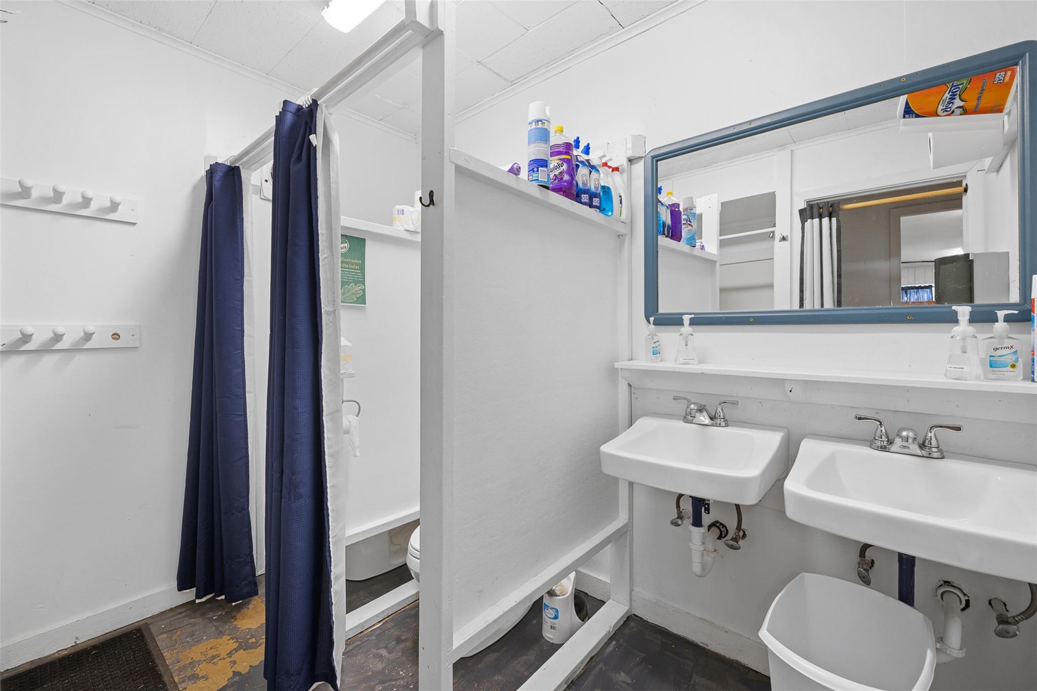 1115 County Road 307, Alleyton, TX 78935