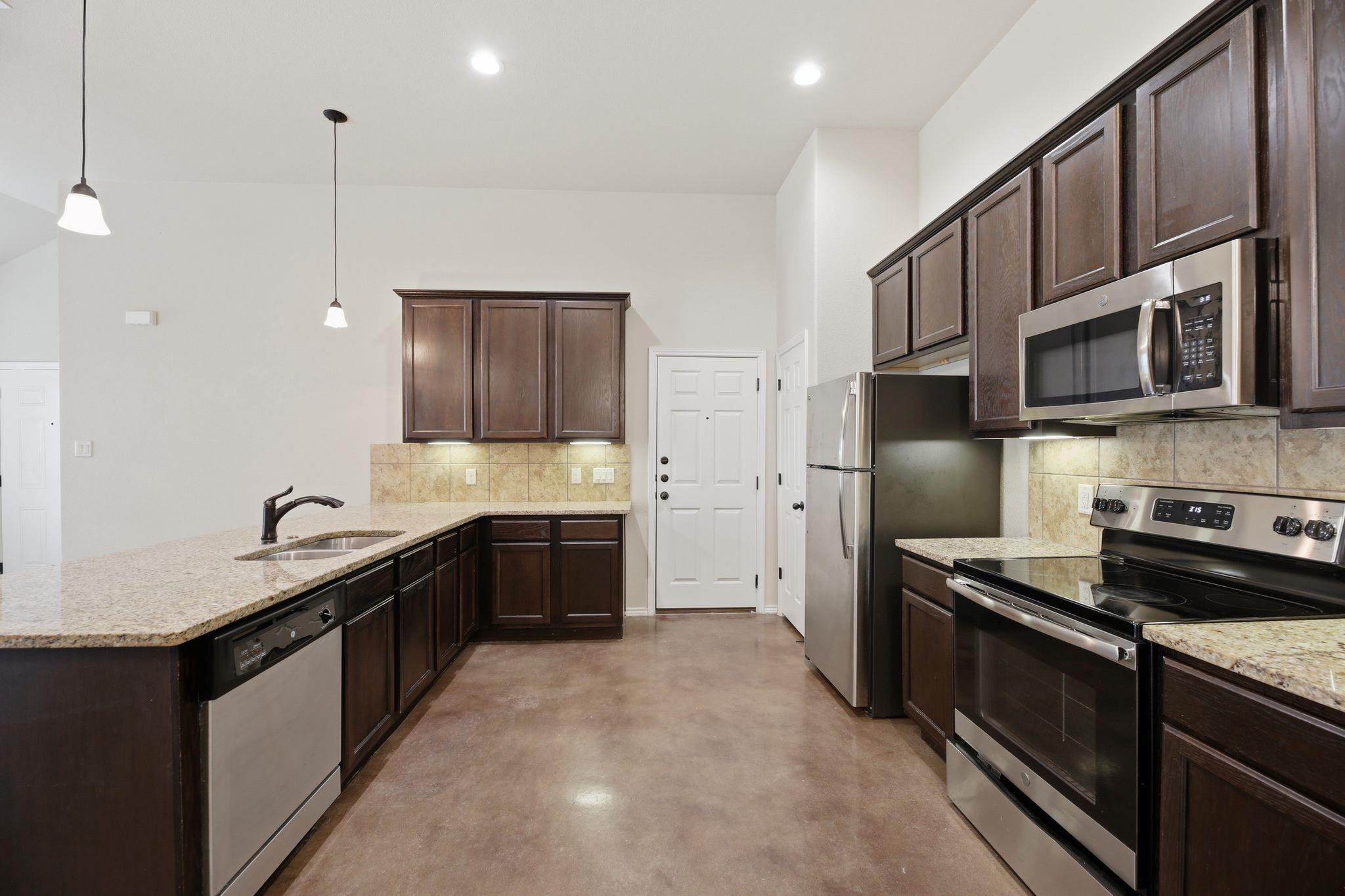 153 JOANNE Loop # B, Buda, TX 78610