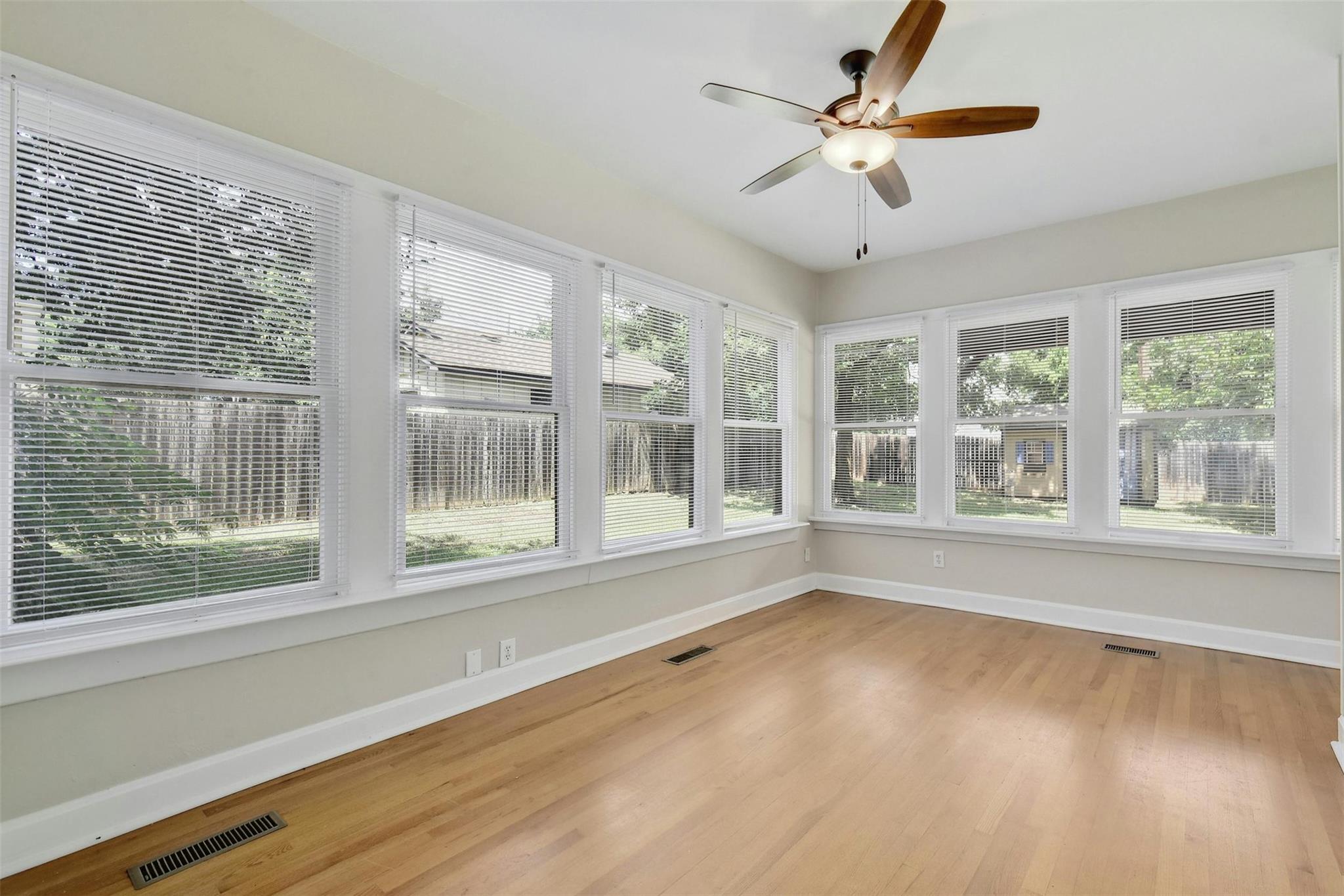 1606 Travis Heights Blvd, Austin, TX 78704