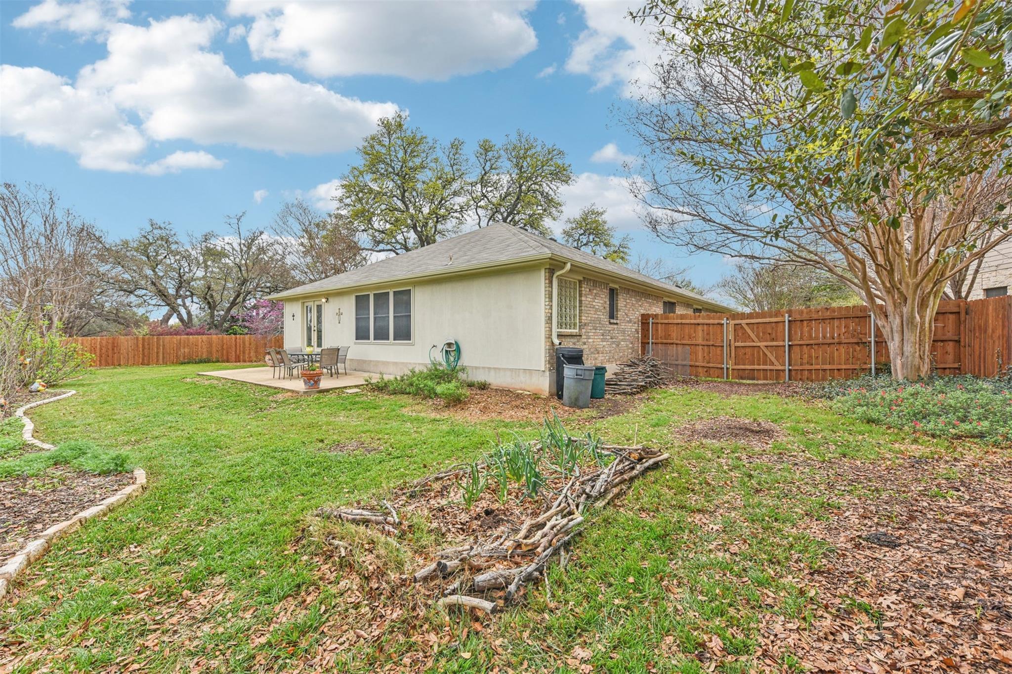 611 Haleys Cv, Leander, TX 78641