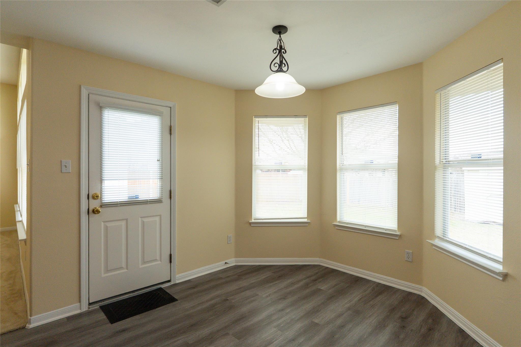 11712 Dunfries Ln, Austin, TX 78754