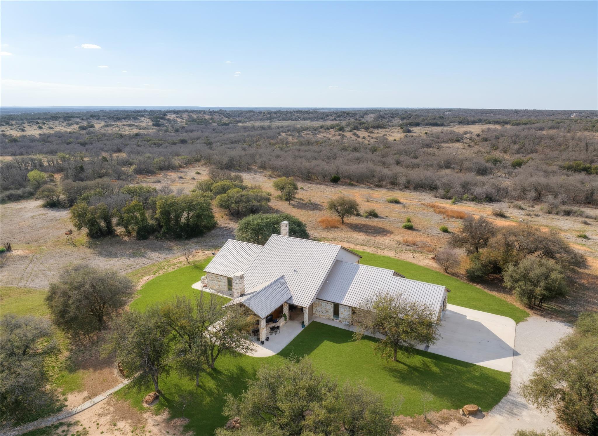 630 N Cr 531, Mullin, TX 76864