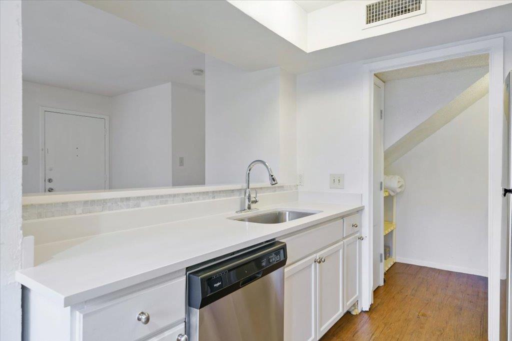 1313 Southport Dr # D, Austin, TX 78704