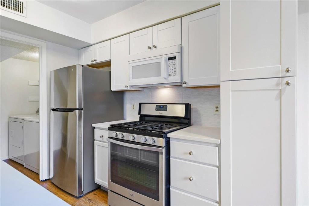 1313 Southport Dr # D, Austin, TX 78704