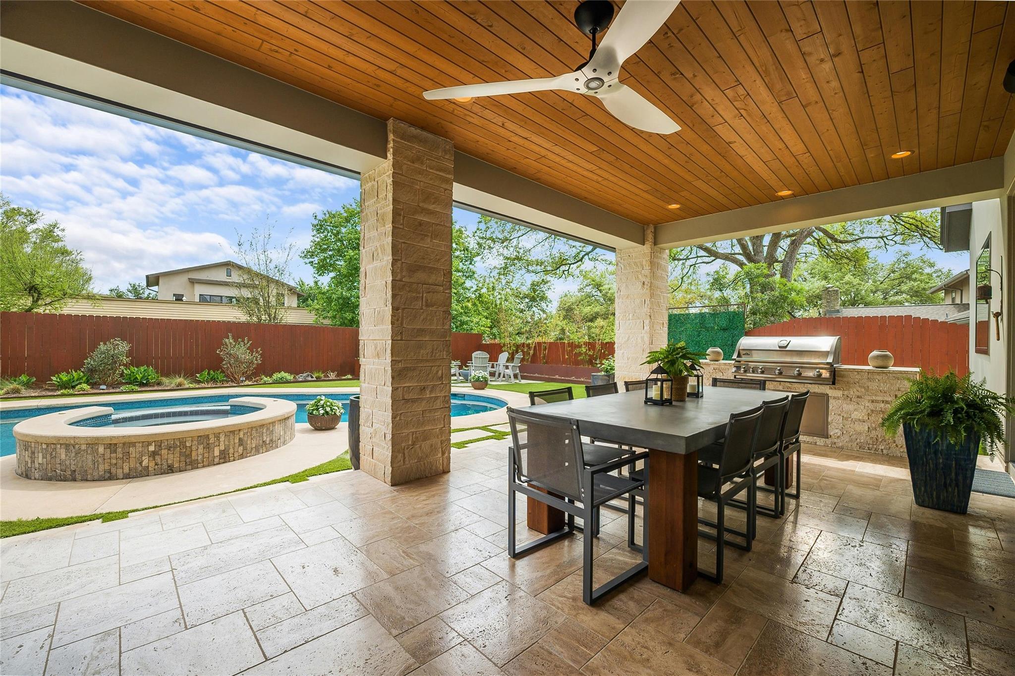2201 Cypress Pt W, Austin, TX 78746