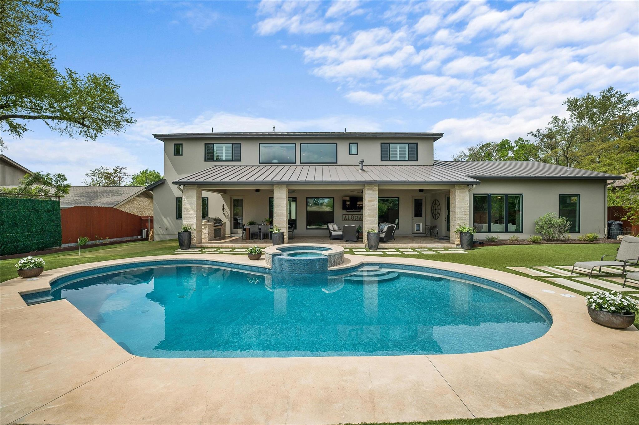 2201 Cypress Pt W, Austin, TX 78746