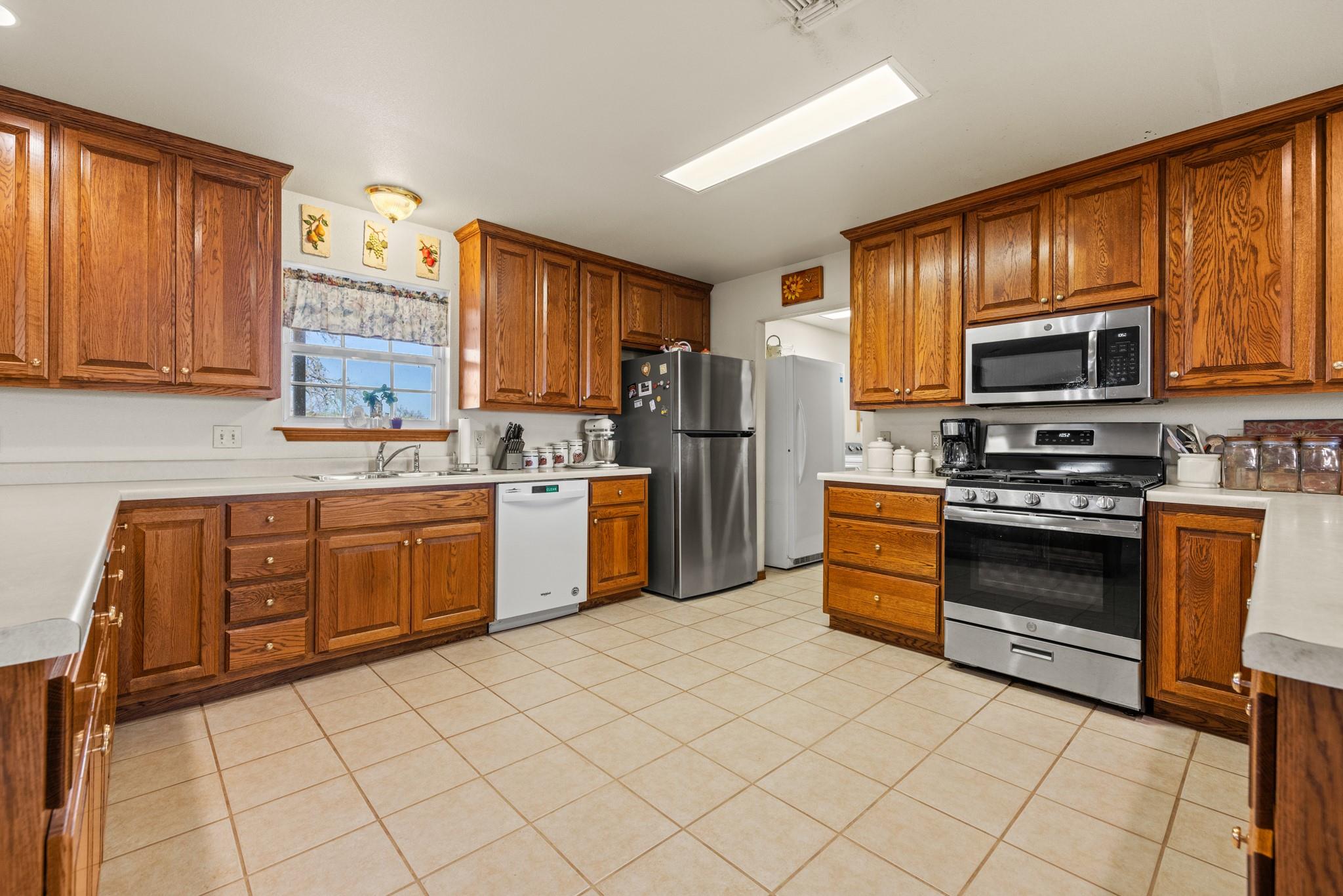 2020 Wendel Rd, Harper, TX 78631