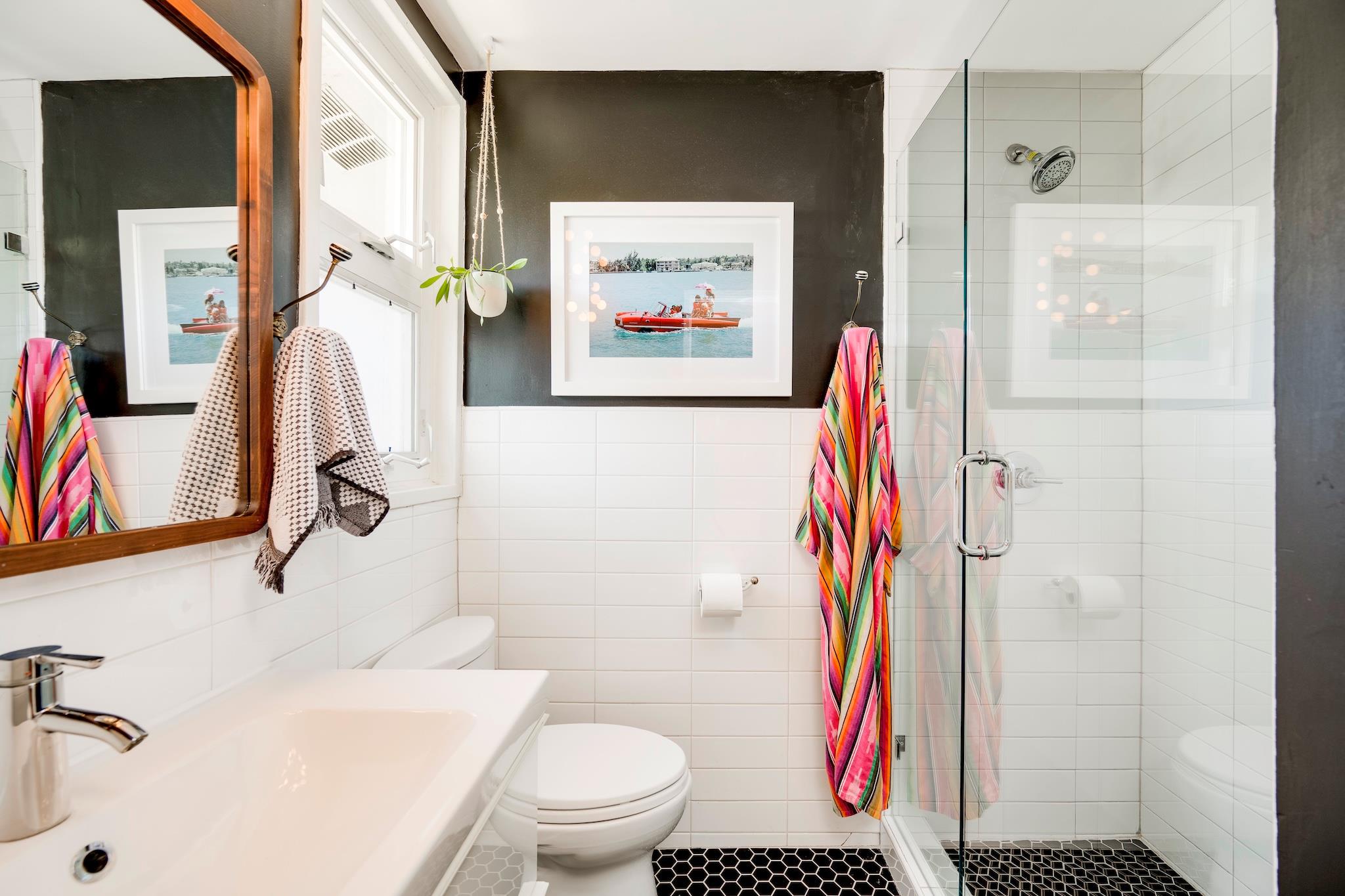 1313 Corona Dr, Austin, TX 78723