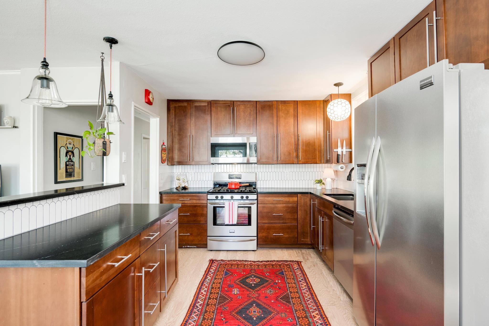 1313 Corona Dr, Austin, TX 78723