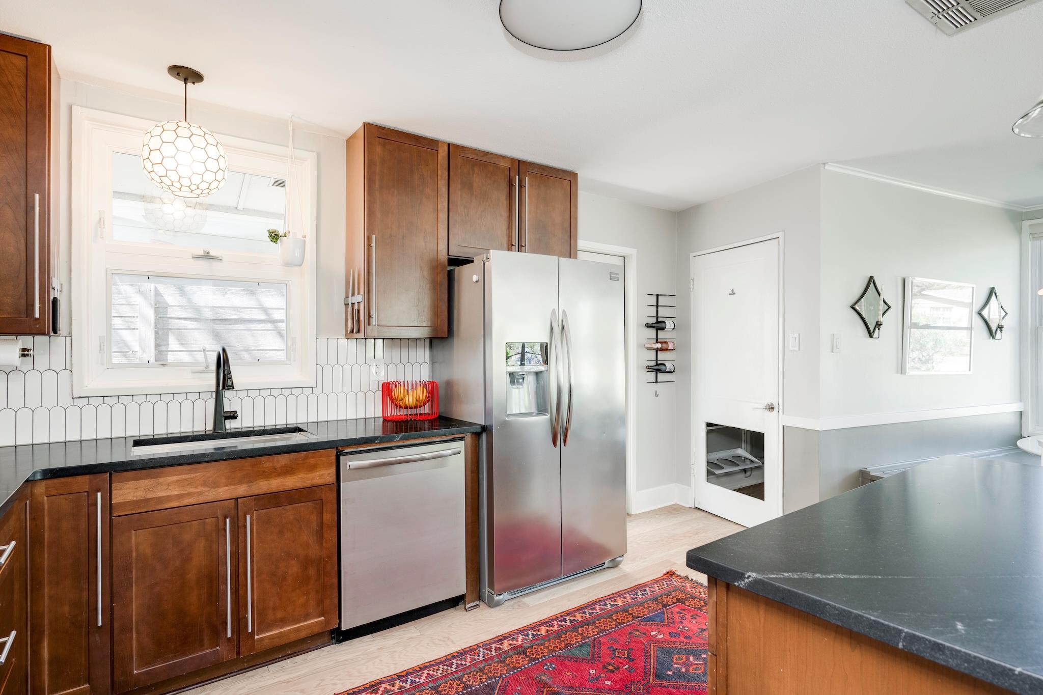 1313 Corona Dr, Austin, TX 78723