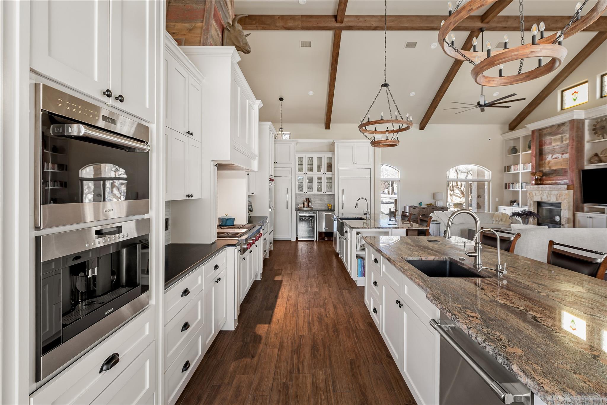 1450 Los Escondidos St, Marble Falls, TX 78654