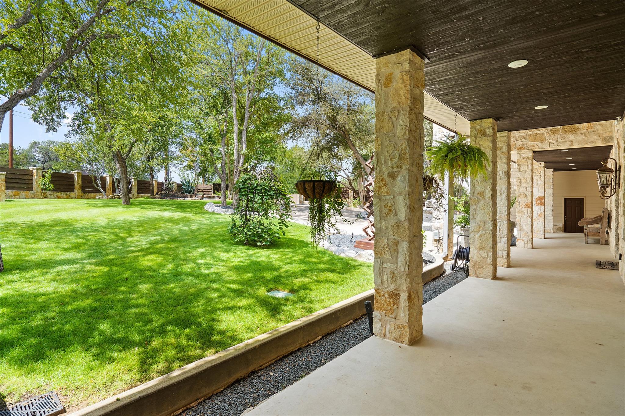 1450 Los Escondidos St, Marble Falls, TX 78654