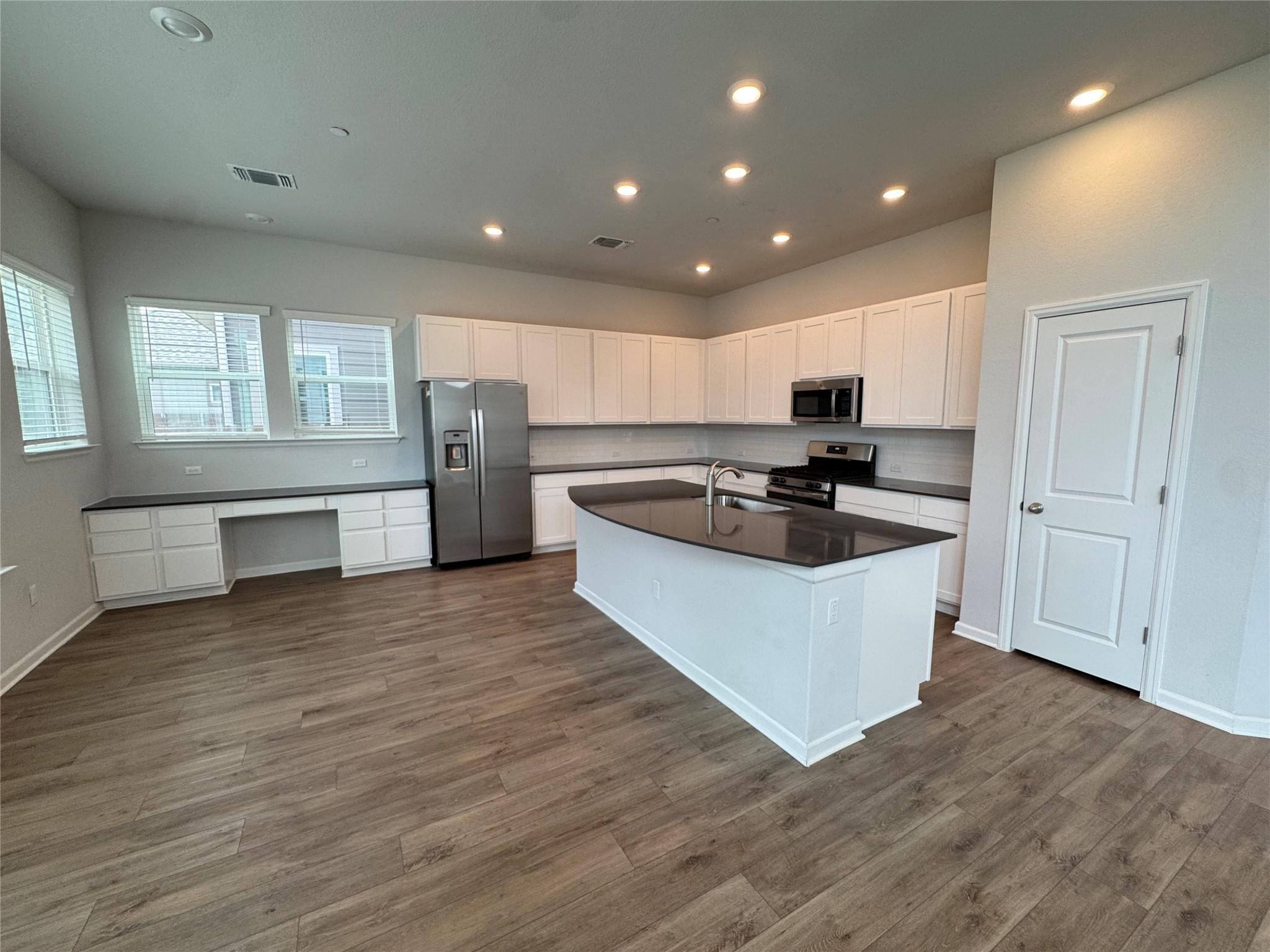 3000 Chisholm Trail Rd # 103, Round Rock, TX 78681