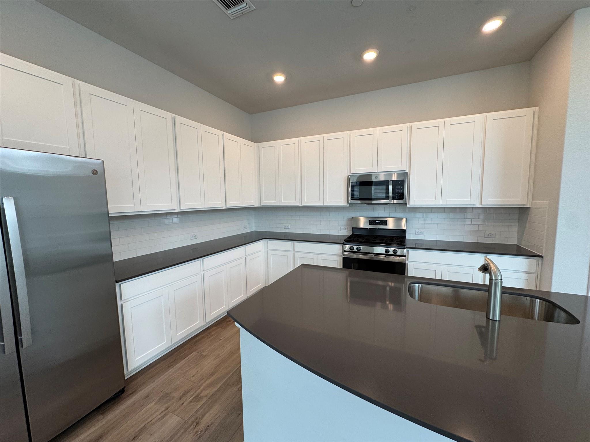 3000 Chisholm Trail Rd # 103, Round Rock, TX 78681