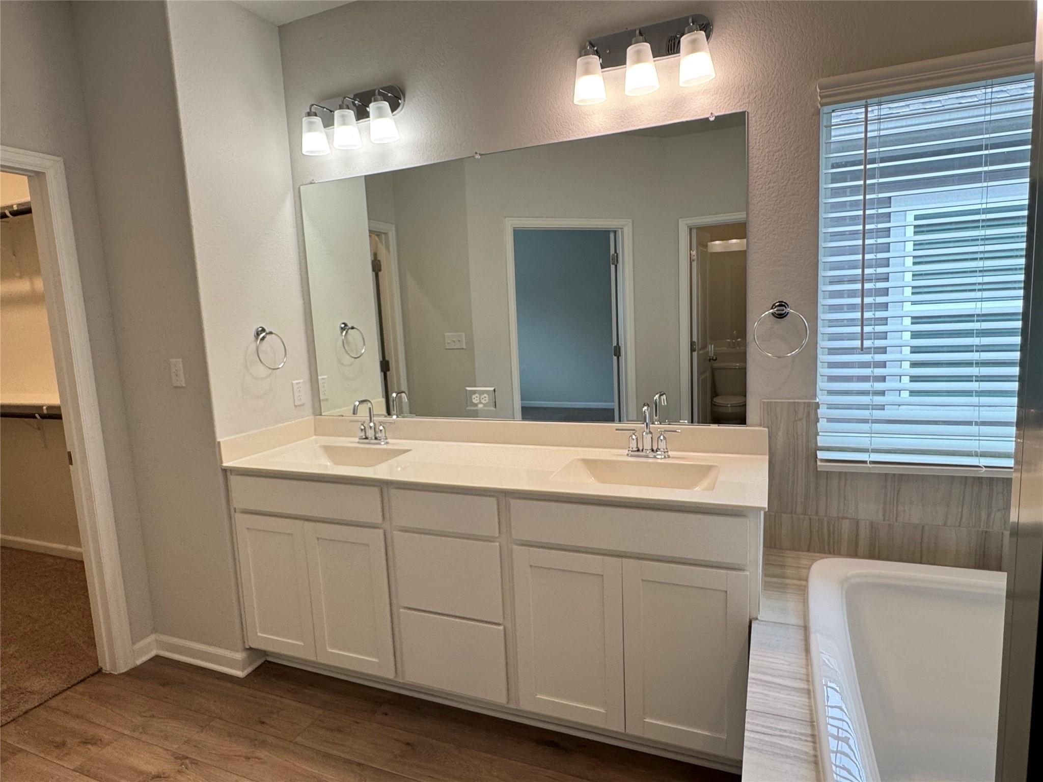 3000 Chisholm Trail Rd # 103, Round Rock, TX 78681